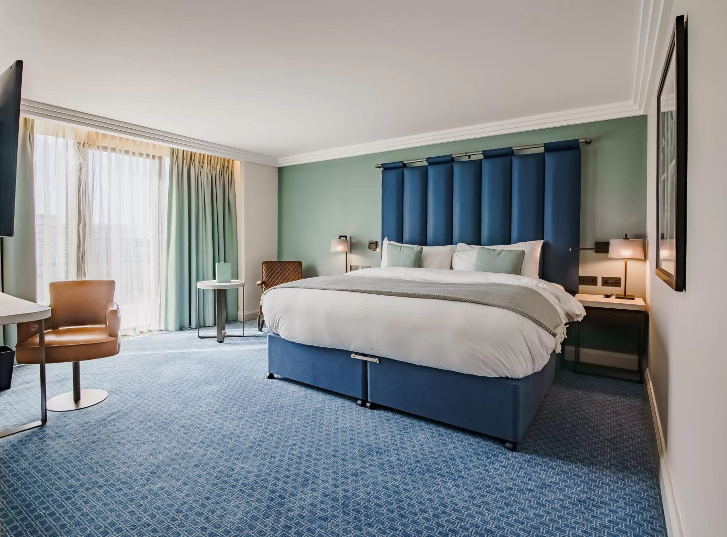 Executive King Room with Balcony in Clayton Hotel Cambridge