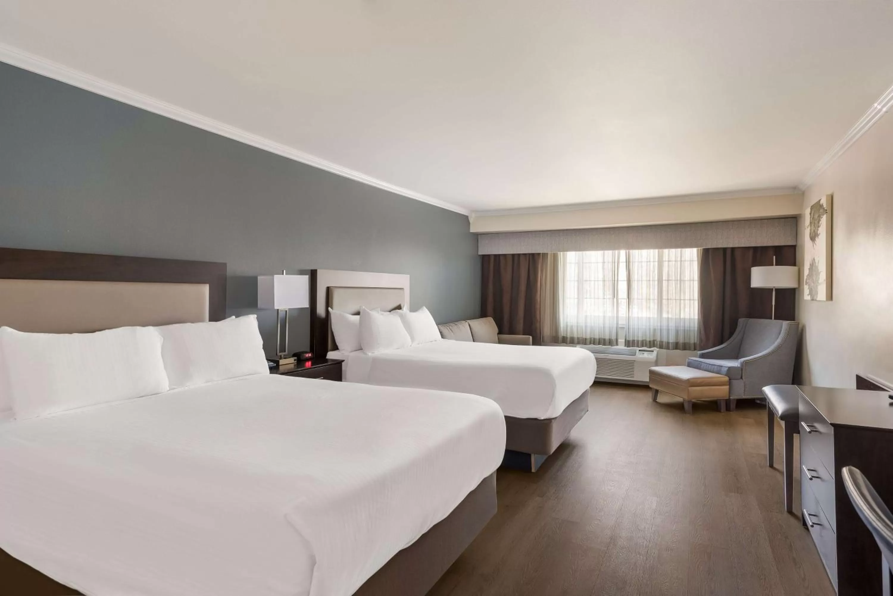Queen Room with Two Queen Beds and Sofa Bed in Best Western Mountain View Inn