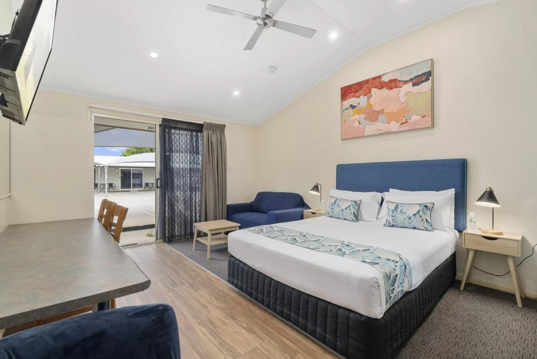 Superior Queen Room in Caboolture Central Motor Inn, Sure Stay Collection by BW