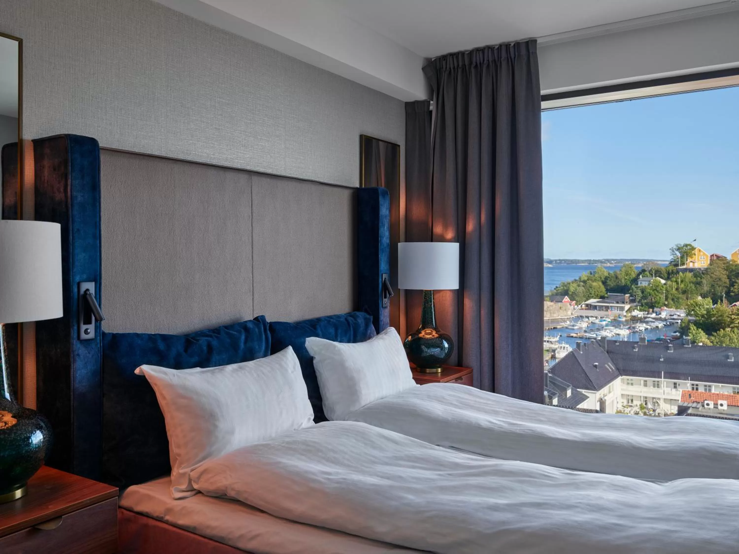 Bedroom, Bed in Radisson Blu Caledonien Hotel, Kristiansand