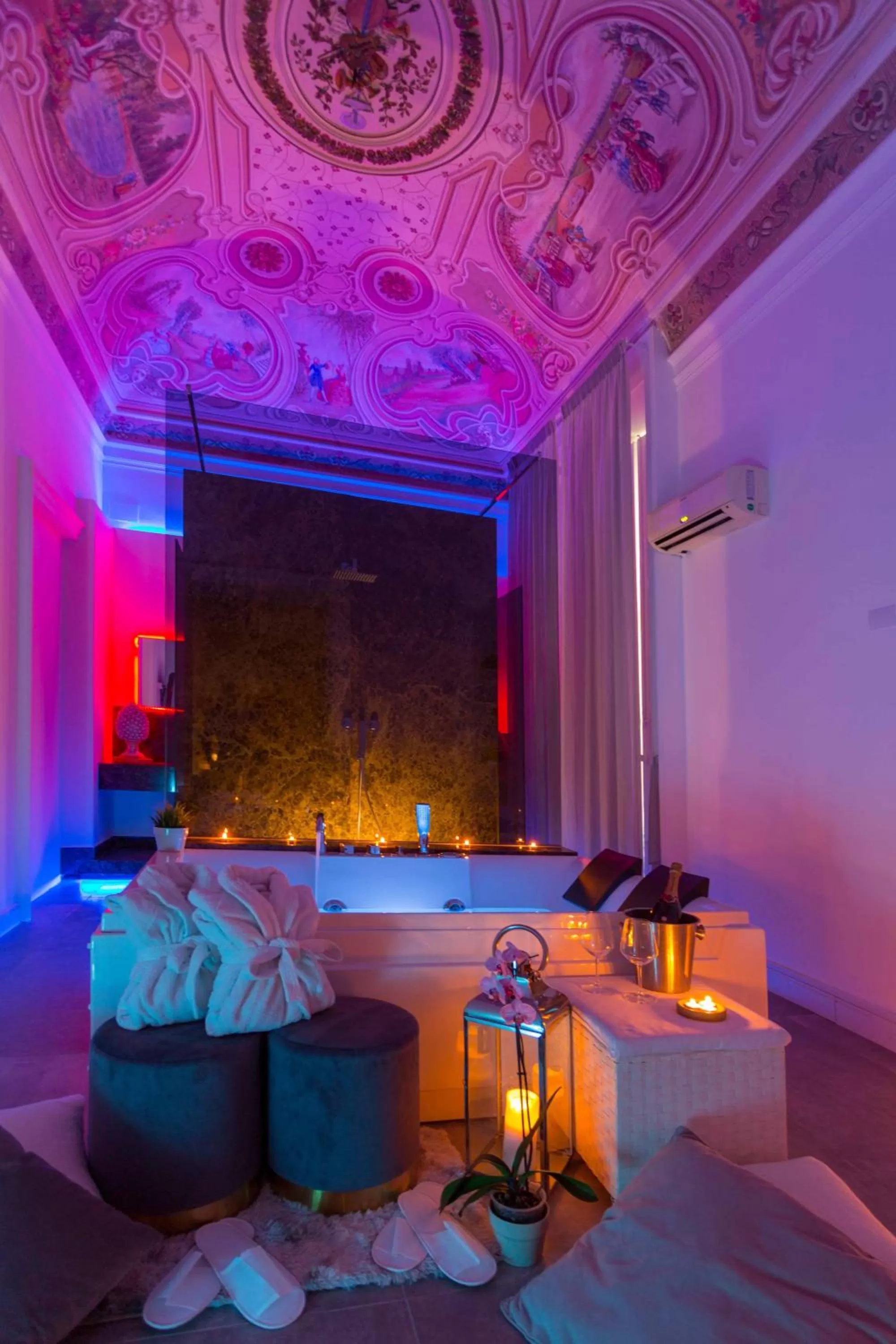 King Suite with Spa Bath in Palazzo Bruca Catania