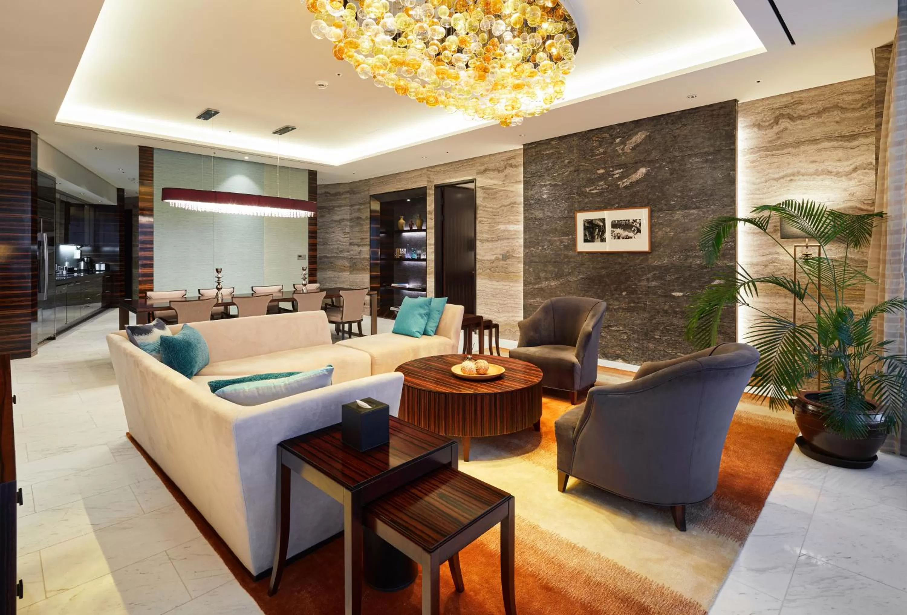 Four-Bedroom Suite in Oakwood Premier Incheon Hotel