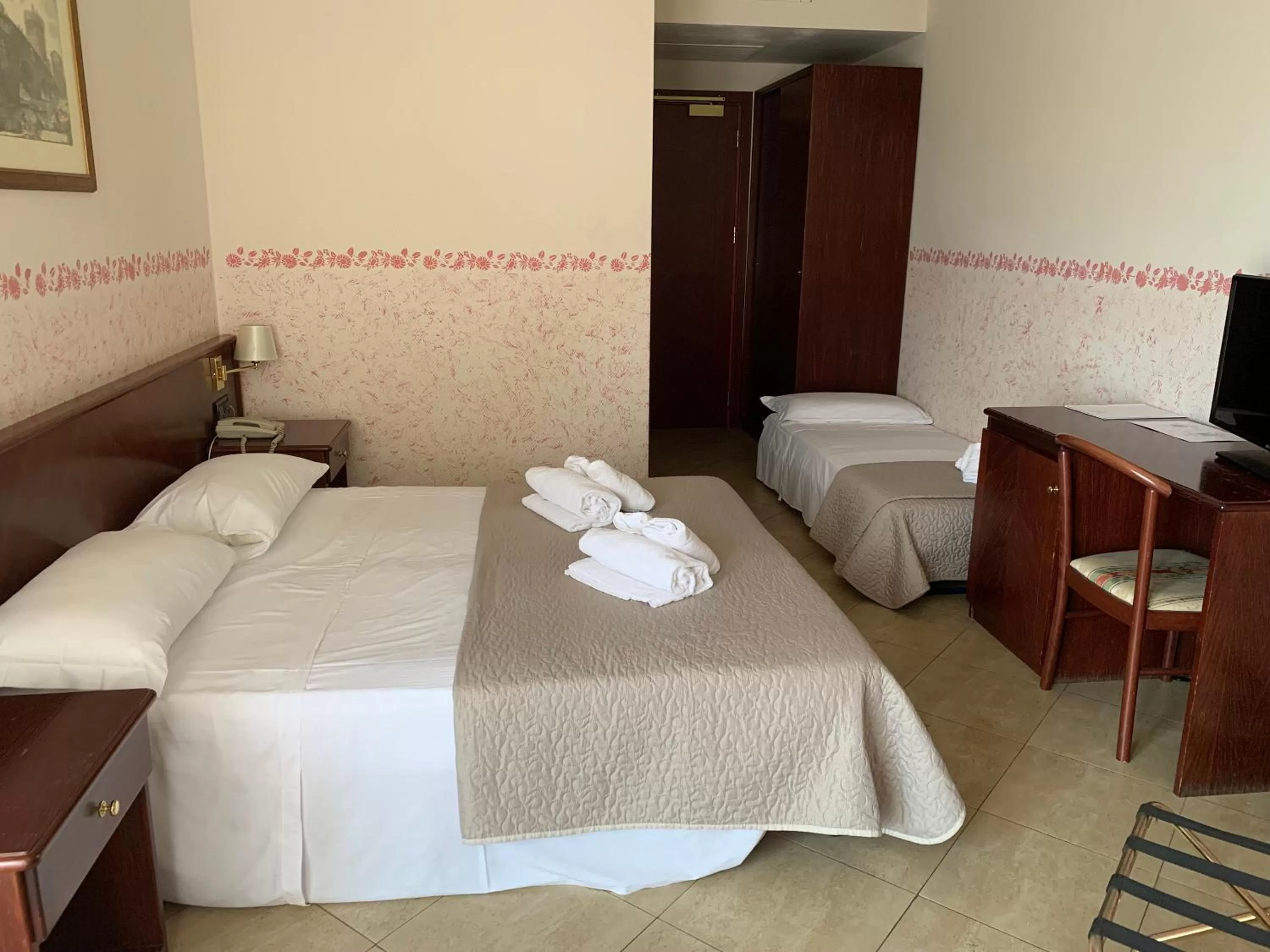 Classic Triple Room in Park Hotel Imperatore Adriano