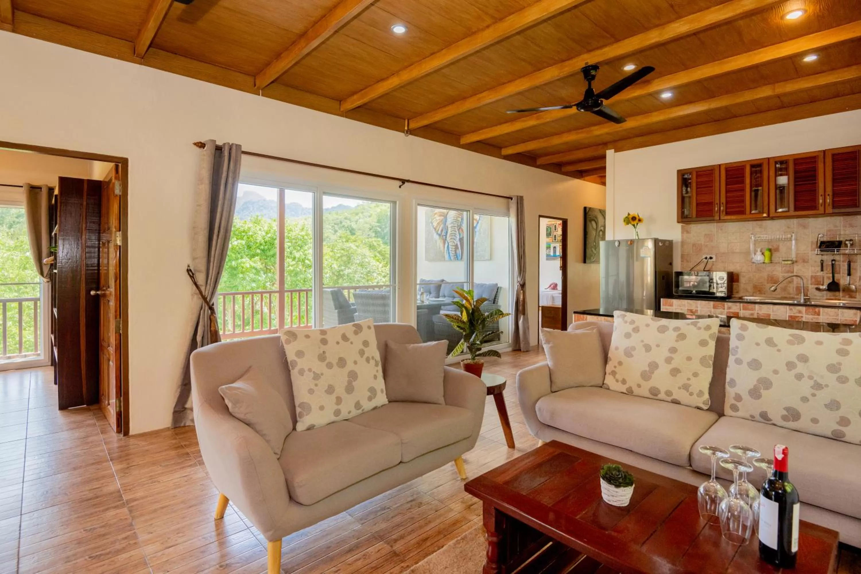 Three-Bedroom Bungalow in Khao Sok River Home Resort