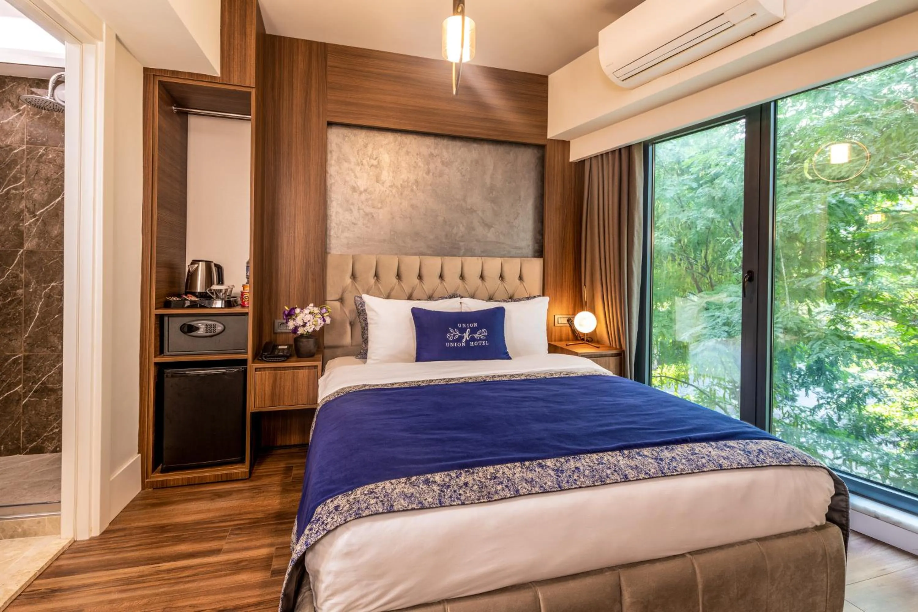 Double Room in Union Hotel Port