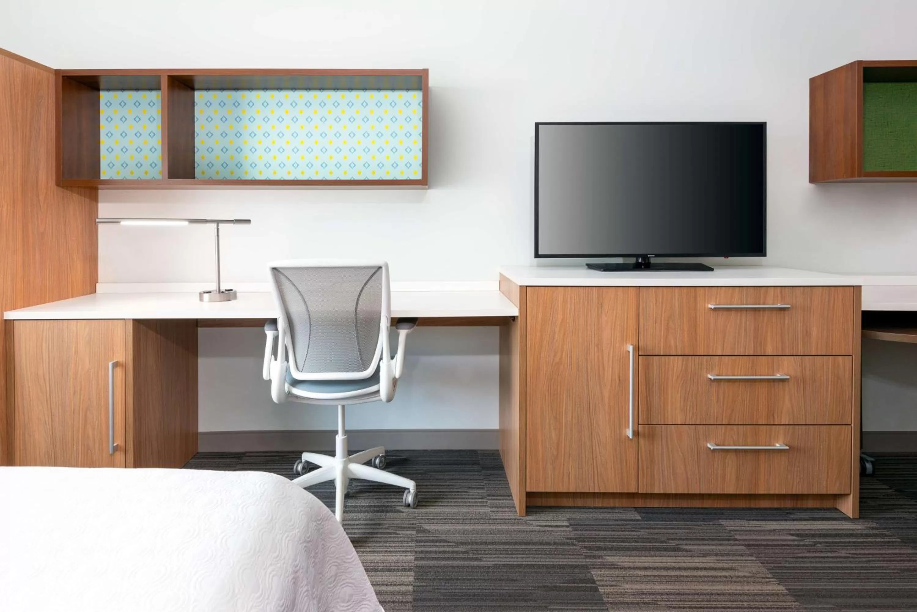 Queen Studio with Hearing Accessible Tub in Home2 Suites By Hilton Tampa Downtown Channel District