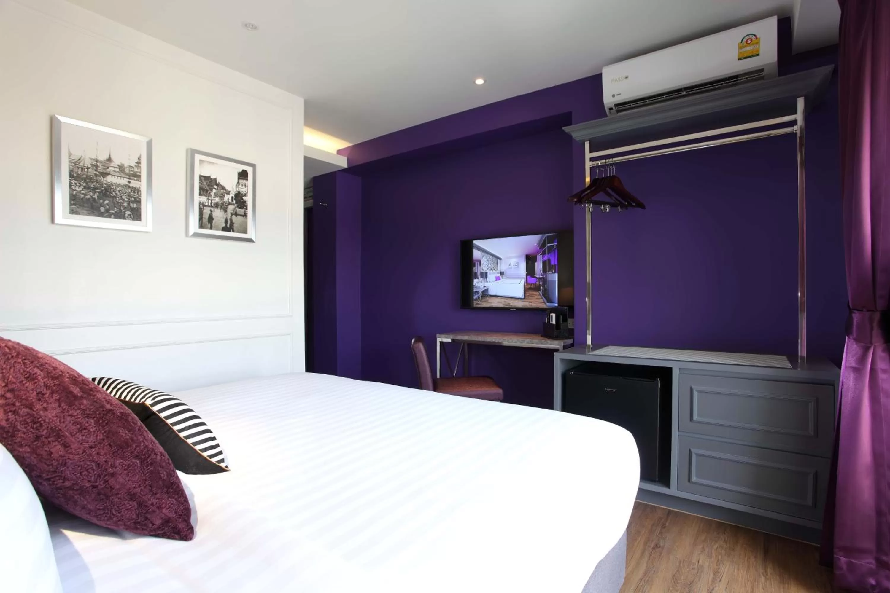 Classic Double Room Street View in Villa De Khaosan by Chillax