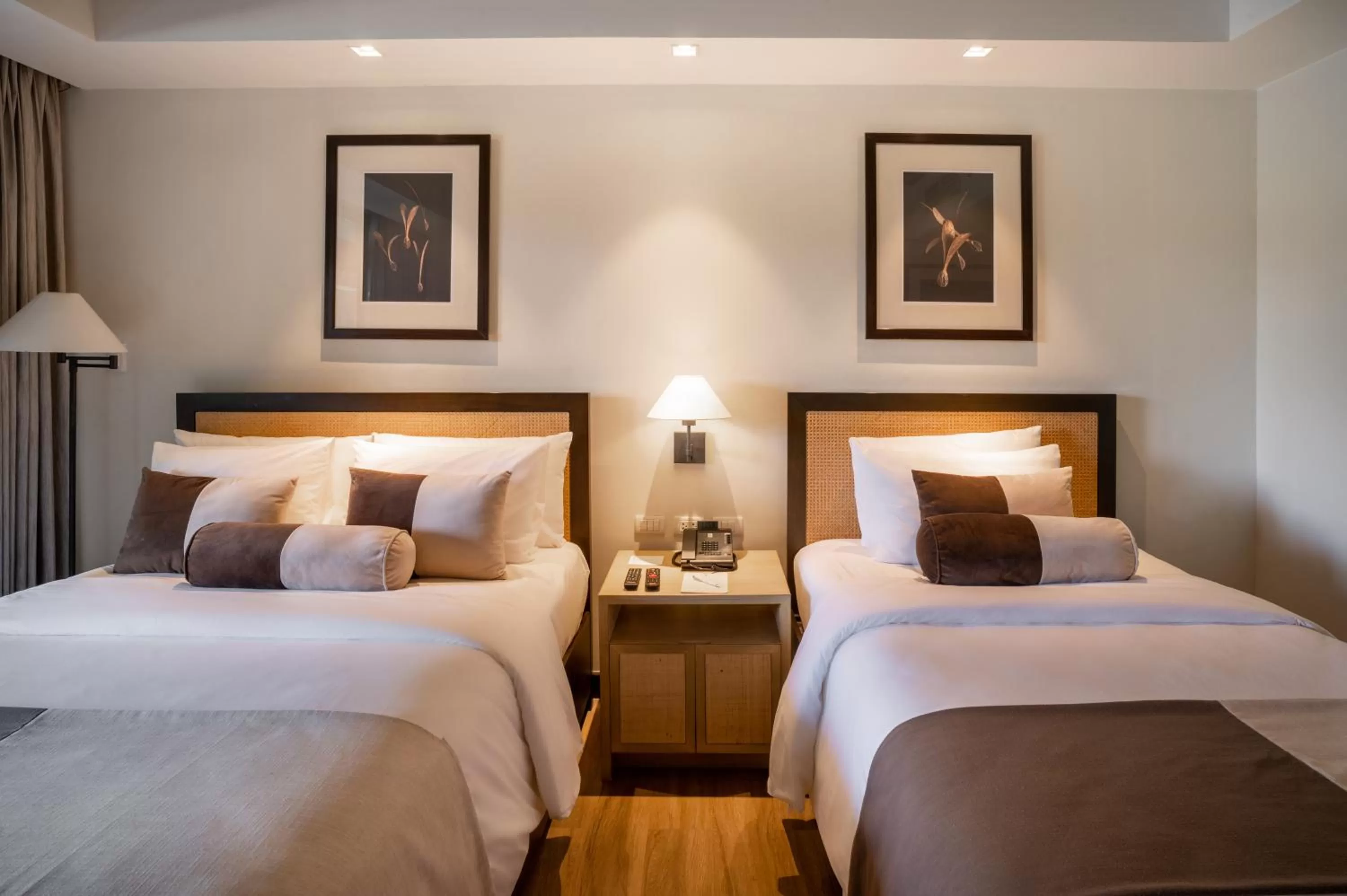 Deluxe Room with 1 King Bed, Forest View - single occupancy in Seda Lio