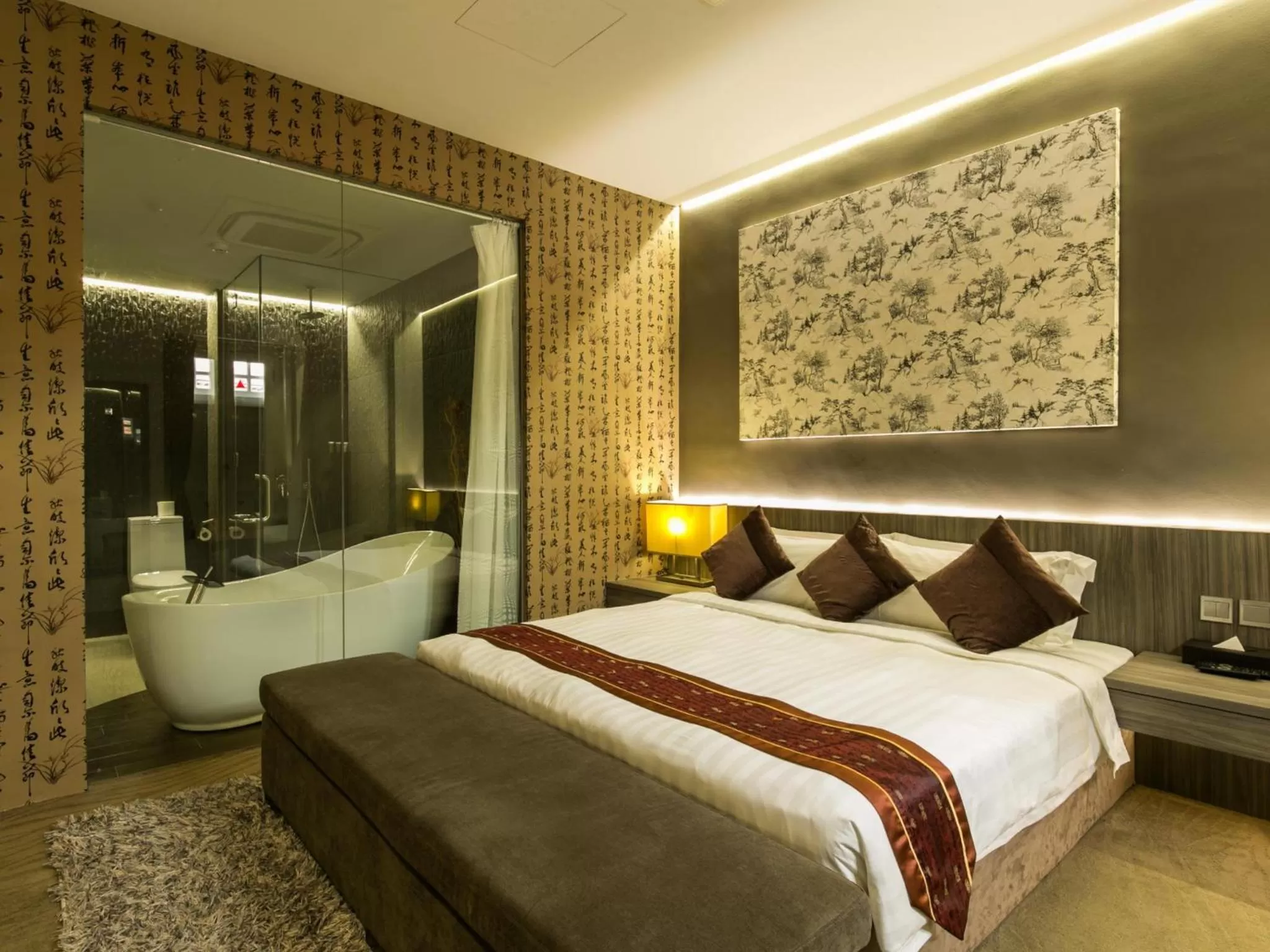 Suite Double in Bliss Hotel Singapore