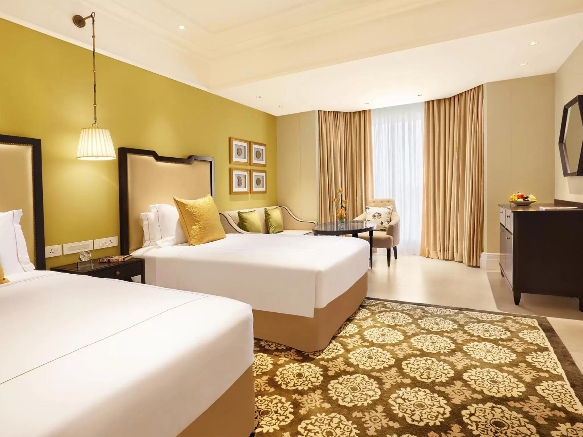 Luxury Room twin Bed - single occupancy in Taj Connemara, Chennai