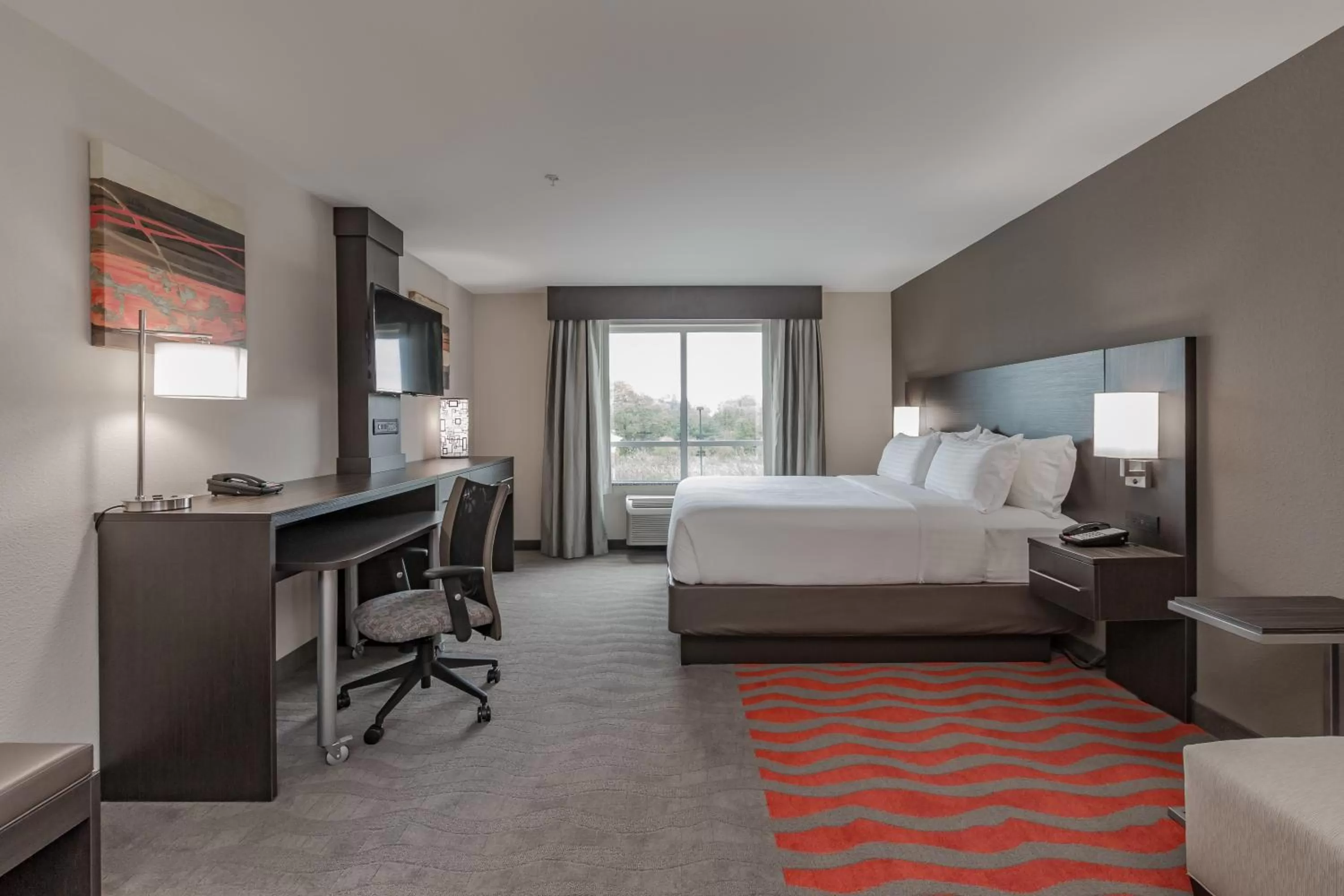 King Room - Mobility Access/Hearing Accessible in Holiday Inn Mishawaka by IHG