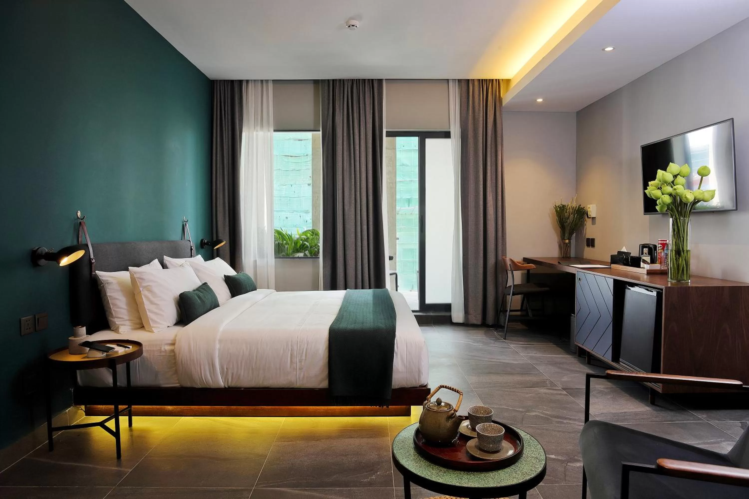 Superior City View King in Baitong Hotel & Resort Phnom Penh