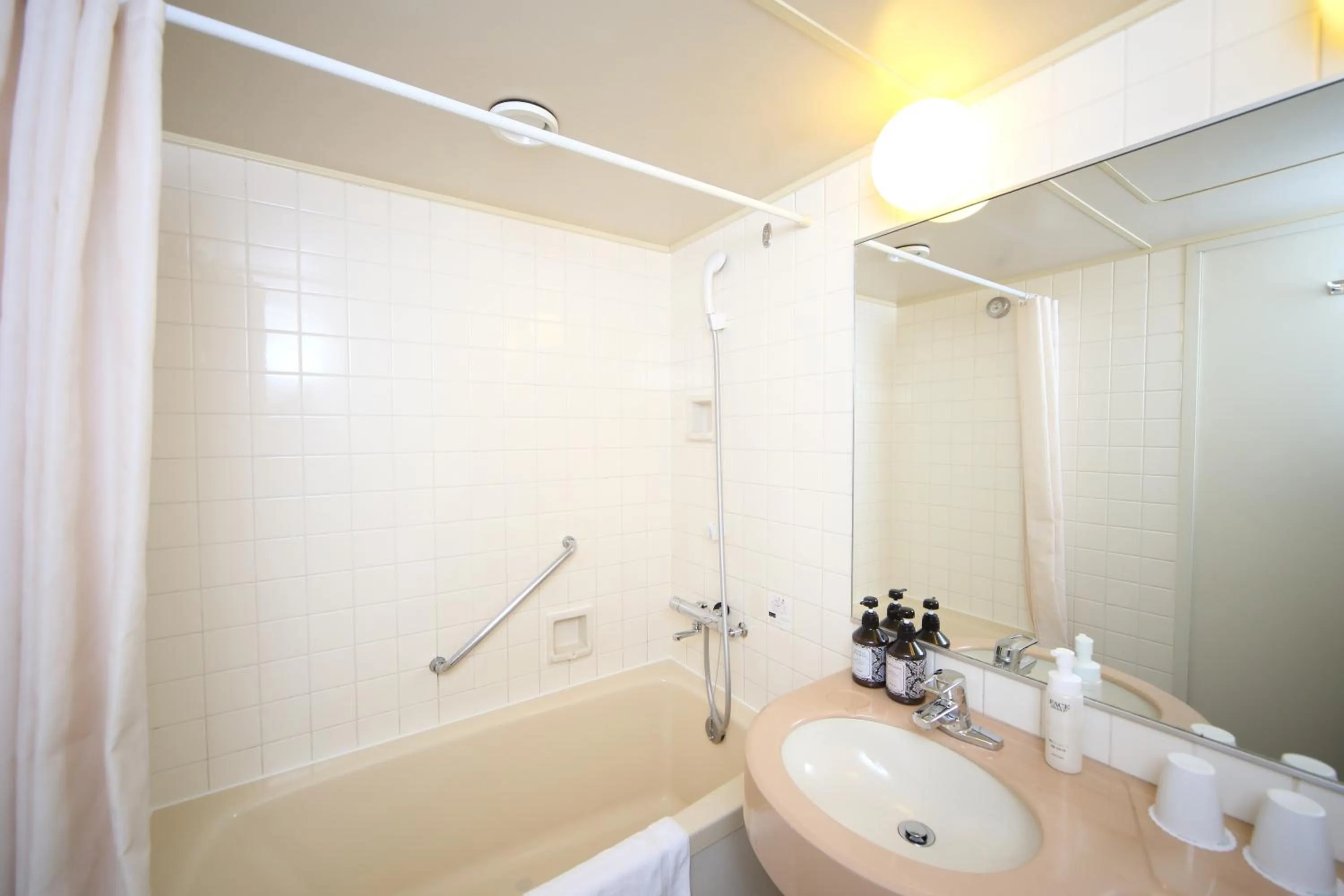 Single Room - single occupancy in Hotel International House Osaka