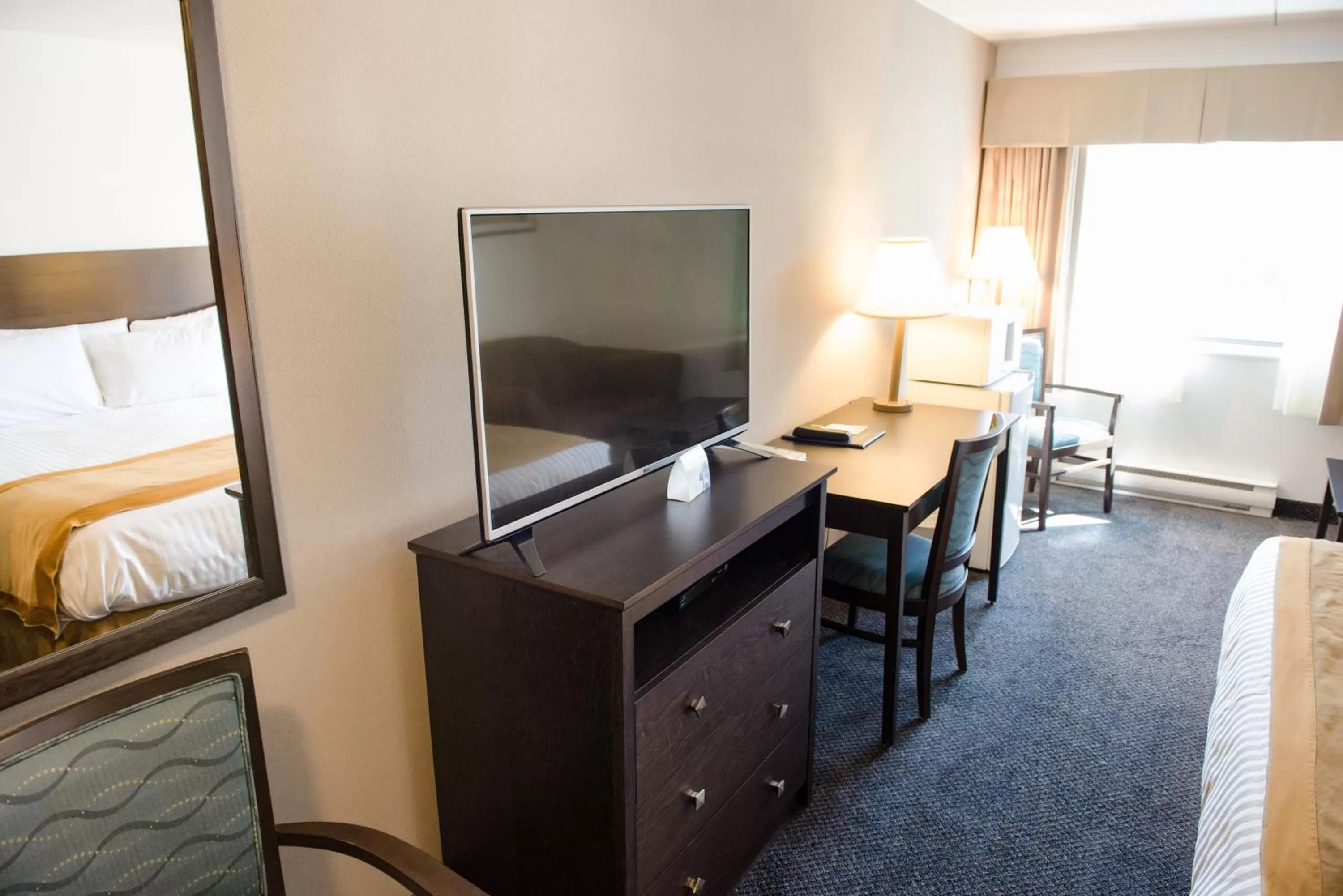 Double Room with Two Double Beds and Pool View - Non-Smoking in Howard Johnson by Wyndham Portage La Prairie