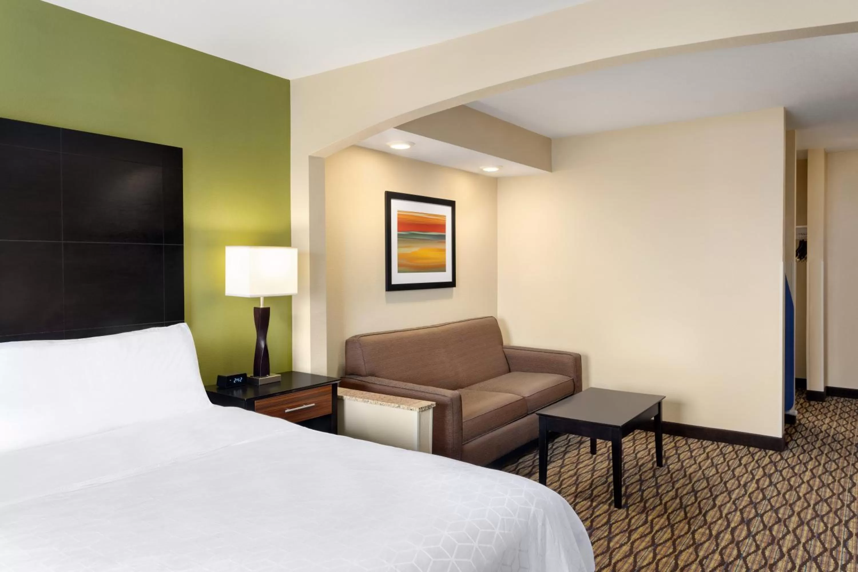 King Suite with Sofa Bed in Holiday Inn Express Hotel & Suites Edmond by IHG