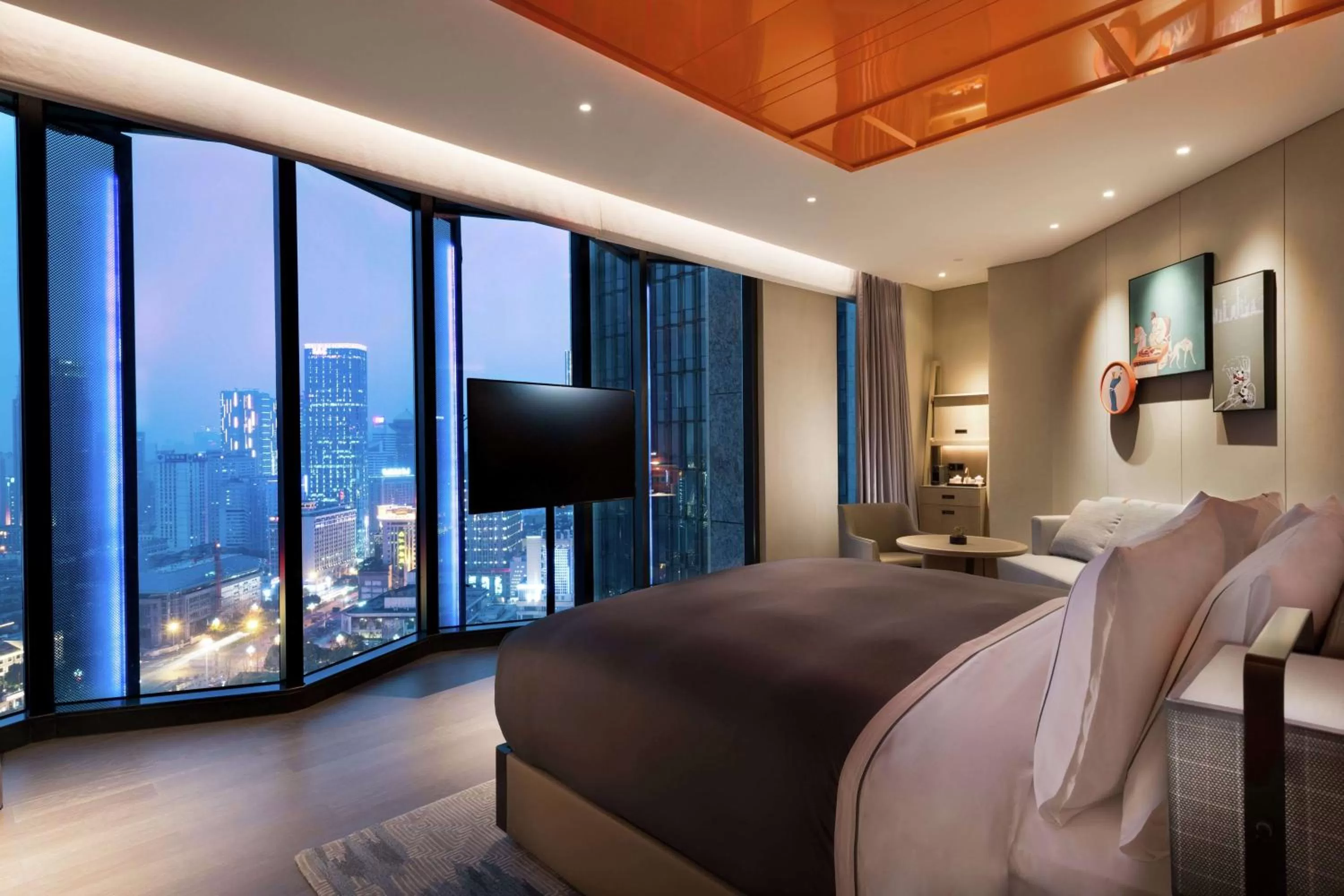 Grand King Room with Square View in Canopy by Hilton Chengdu City Centre