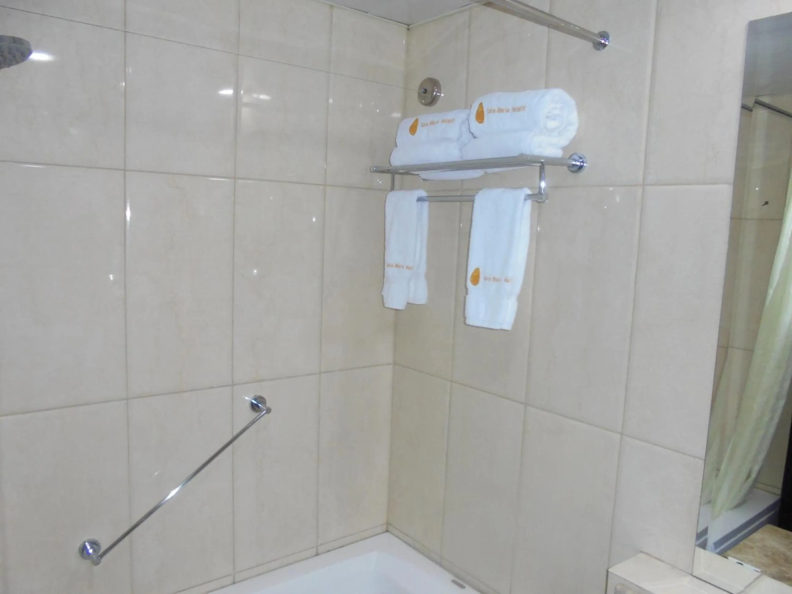 Standard Twin Room in Saro Maria Hotel