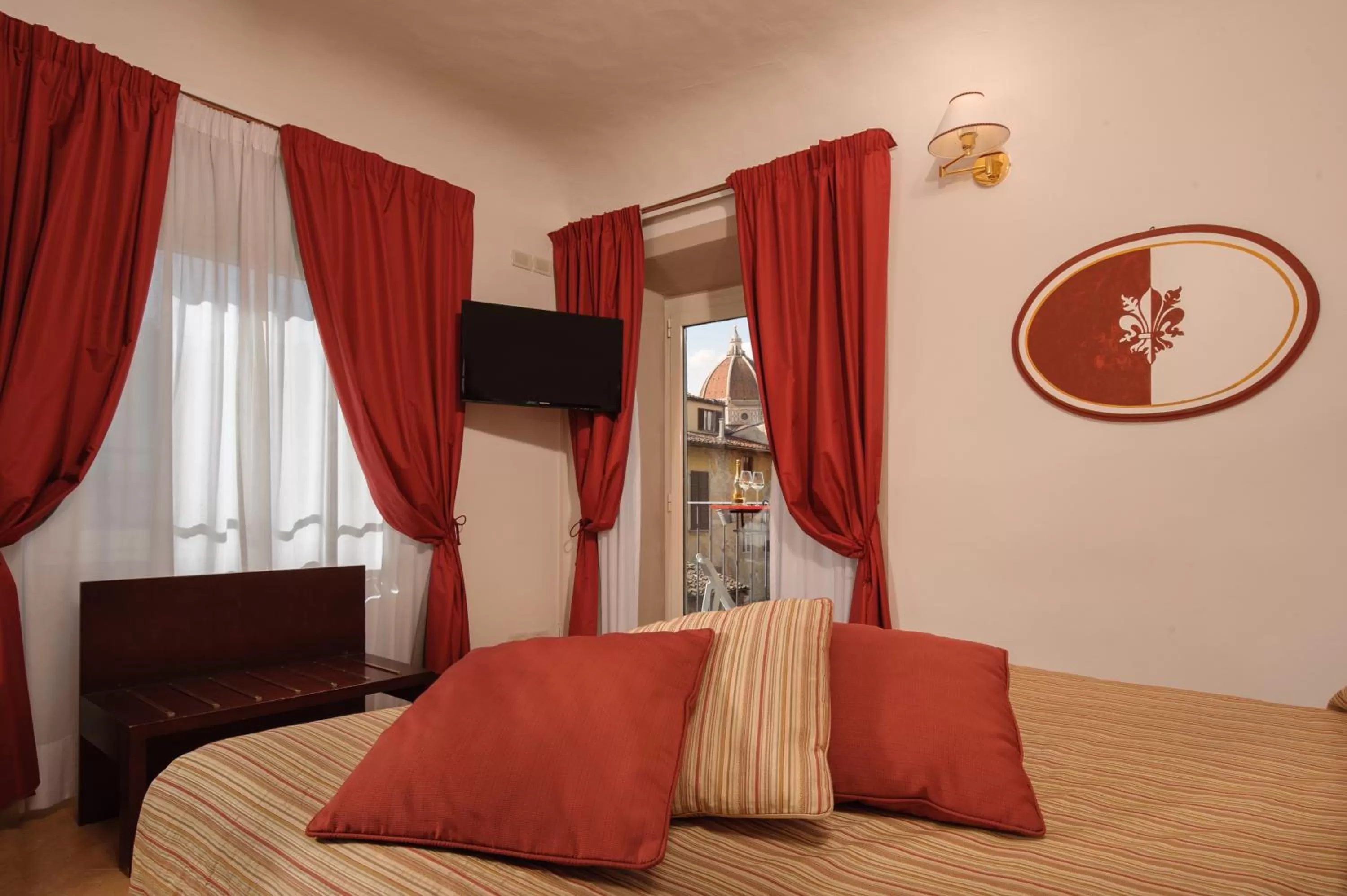 Deluxe Double Room with Balcony in Hotel Cardinal of Florence - recommended for ages 25 to 55