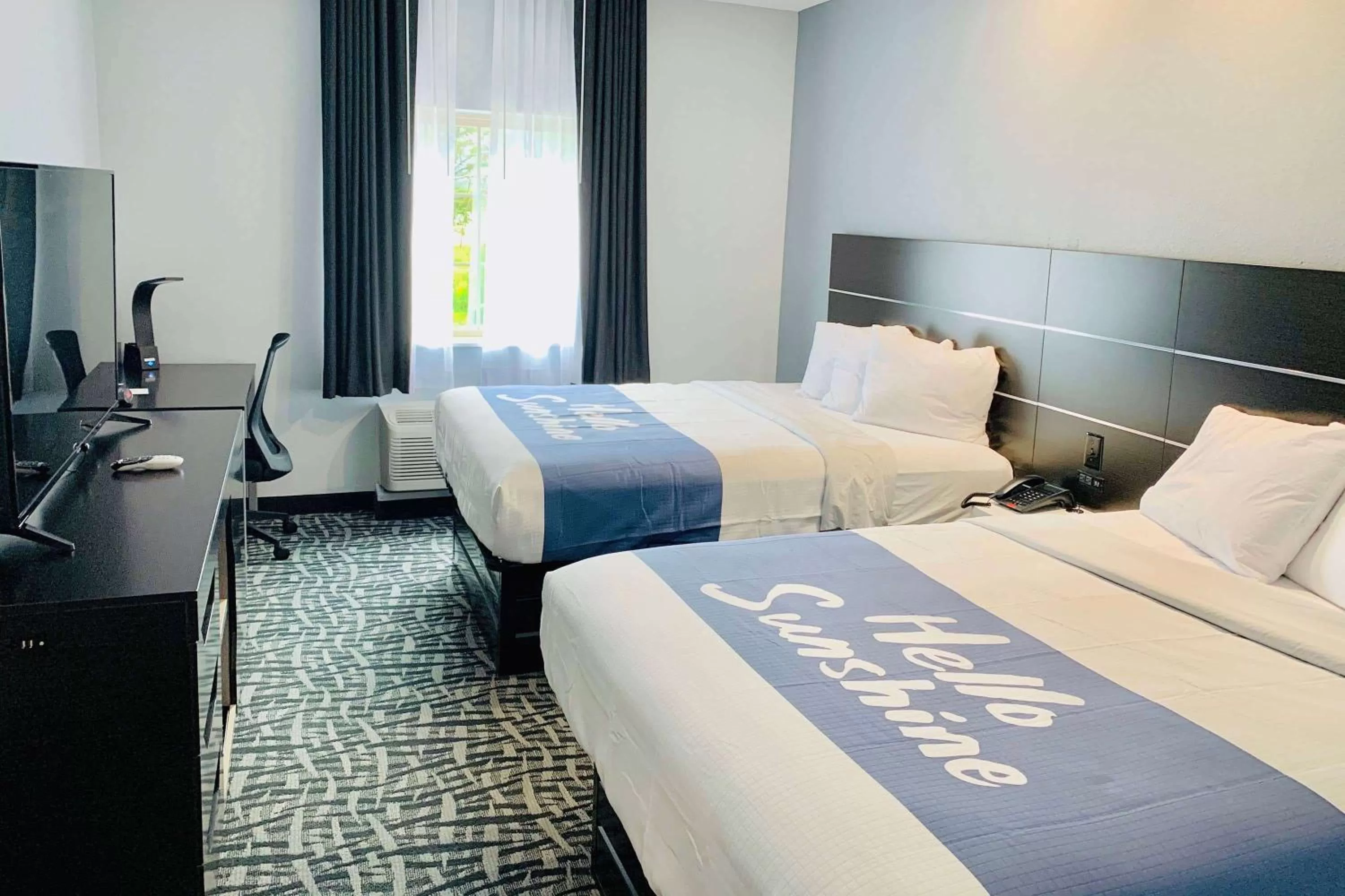 Queen Room with Two Queen Beds and Kitchenette - Non-Smoking in Days Inn & Suites by Wyndham Horn Lake - Memphis Graceland