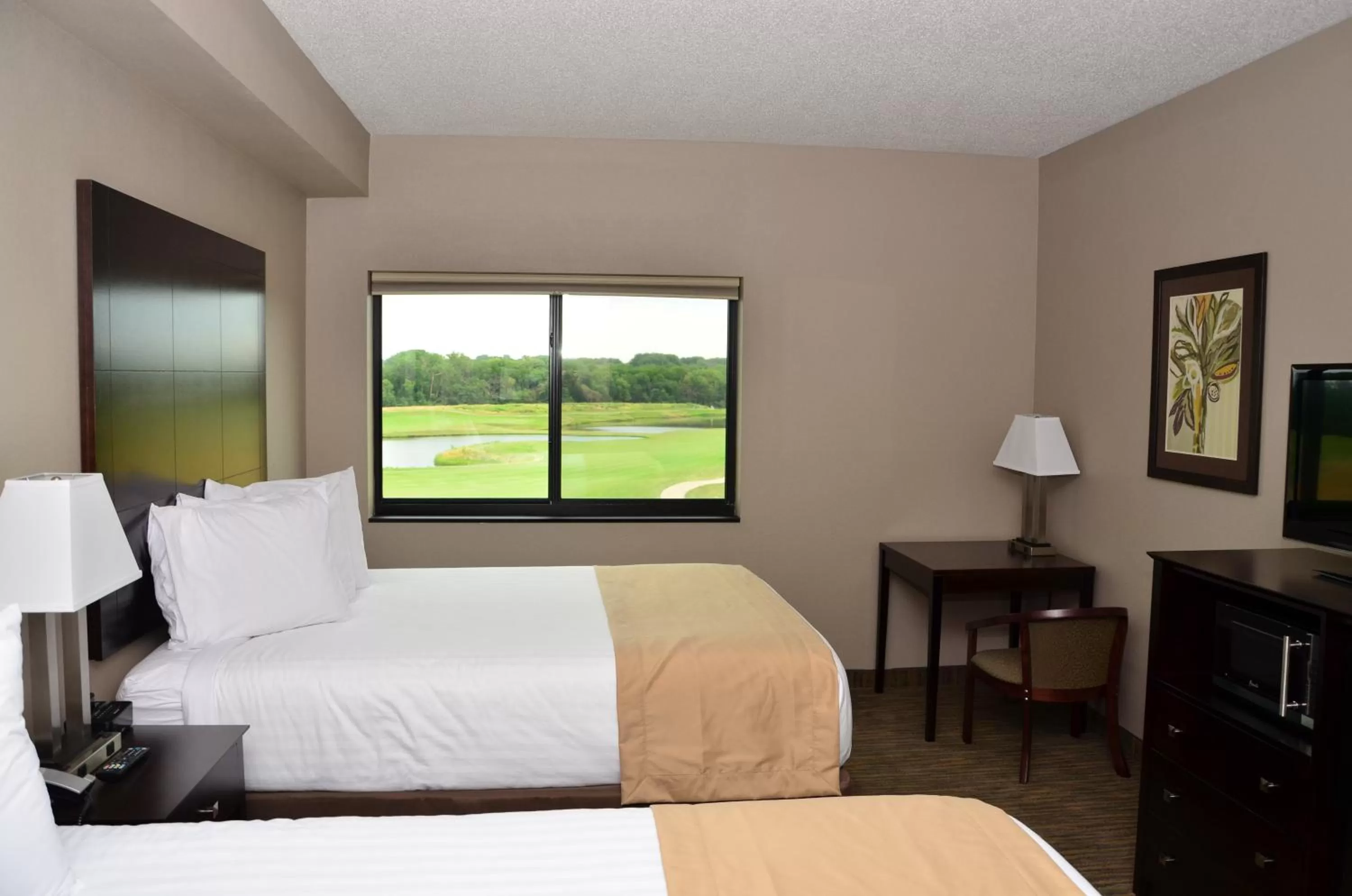 Standard Queen Room with Two Queen Beds in Qube Hotel - Polk City