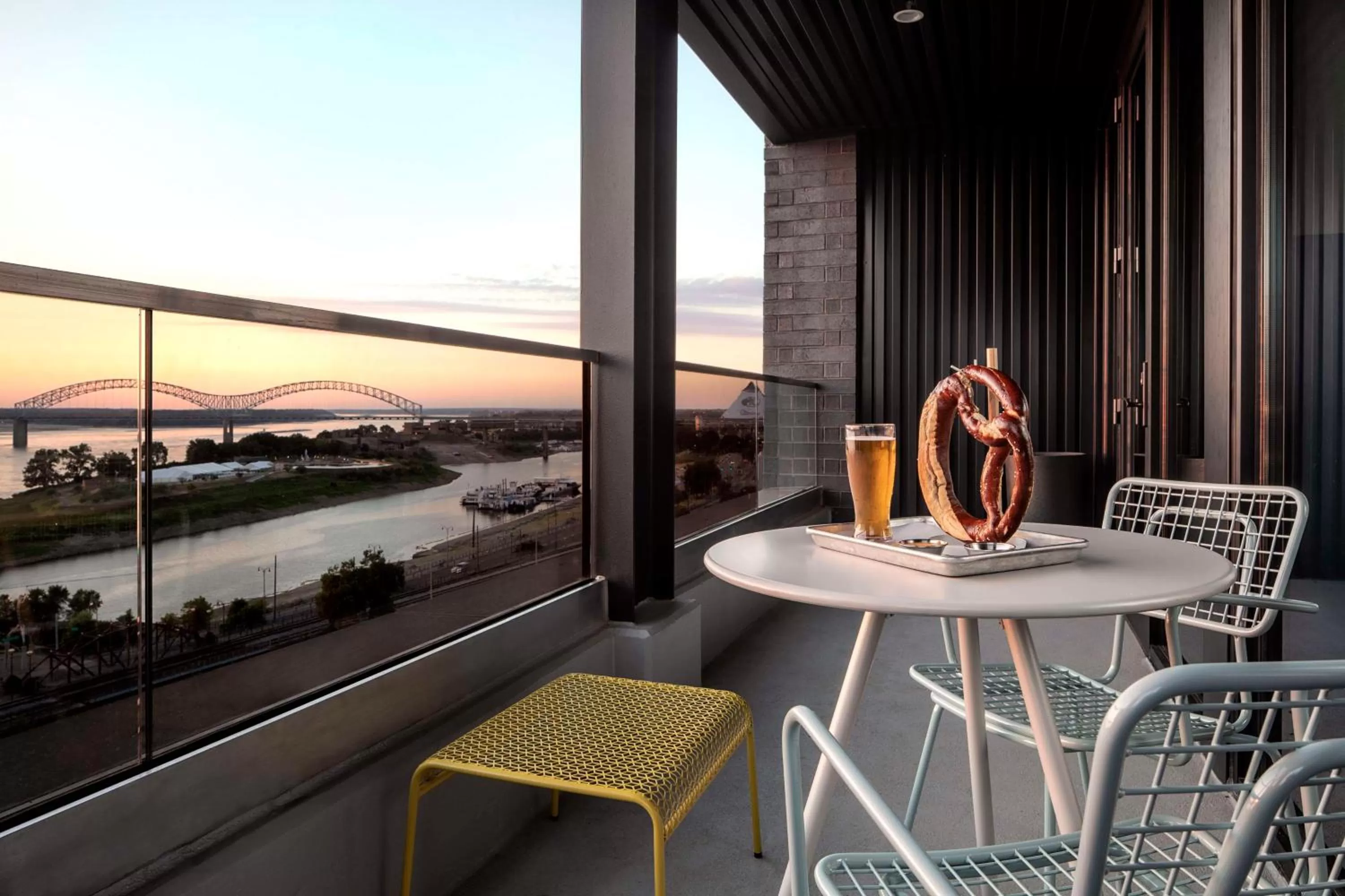 Suite with Balcony and River View in Caption By Hyatt Beale Street Memphis