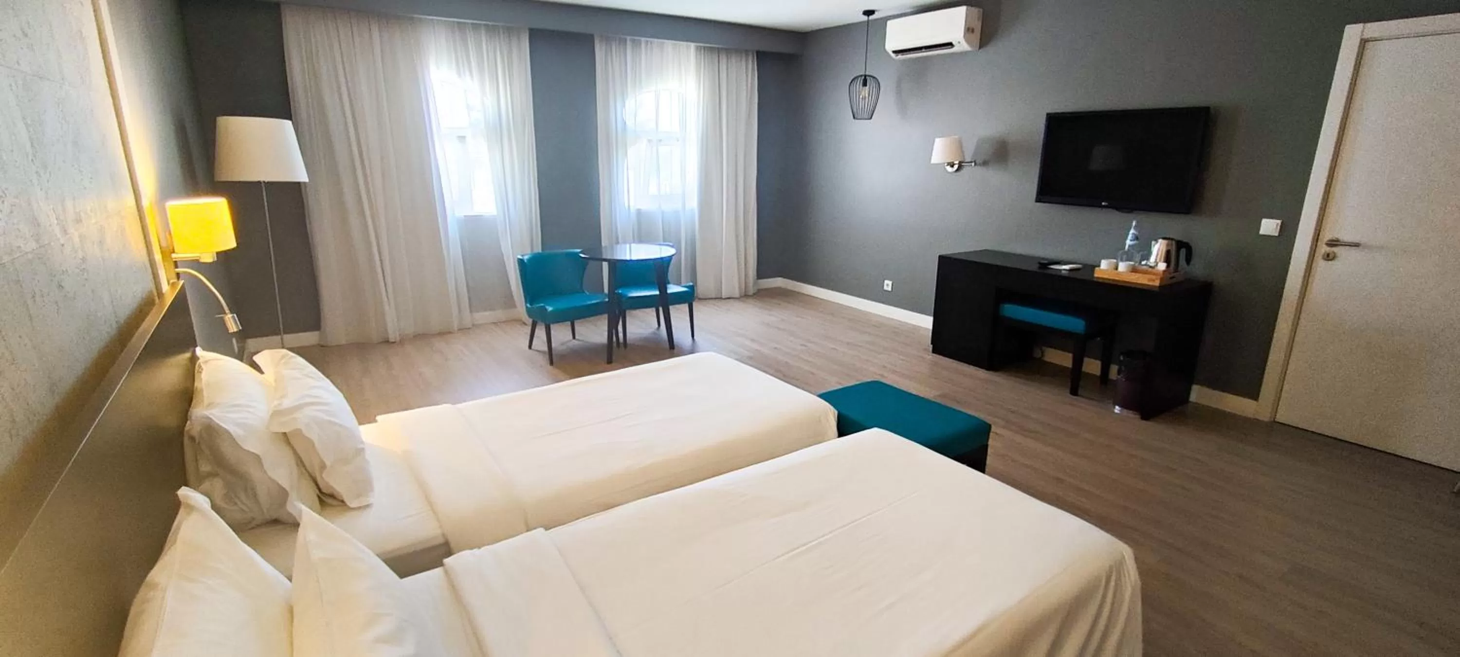 Twin Room - Disability Access and no balcony in AP Oriental Beach - Adults Friendly