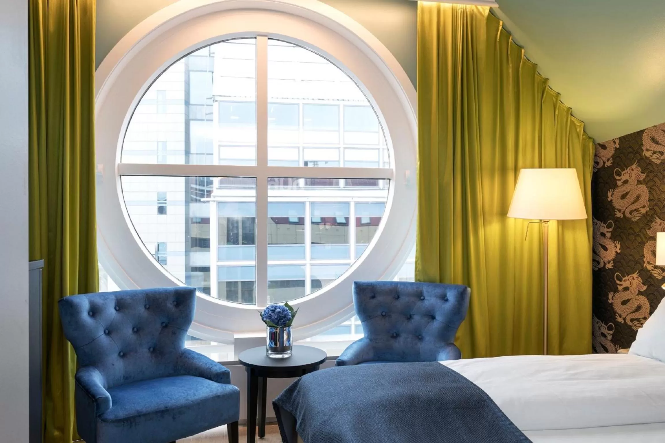 Standard Queen Room in Thon Hotel Terminus