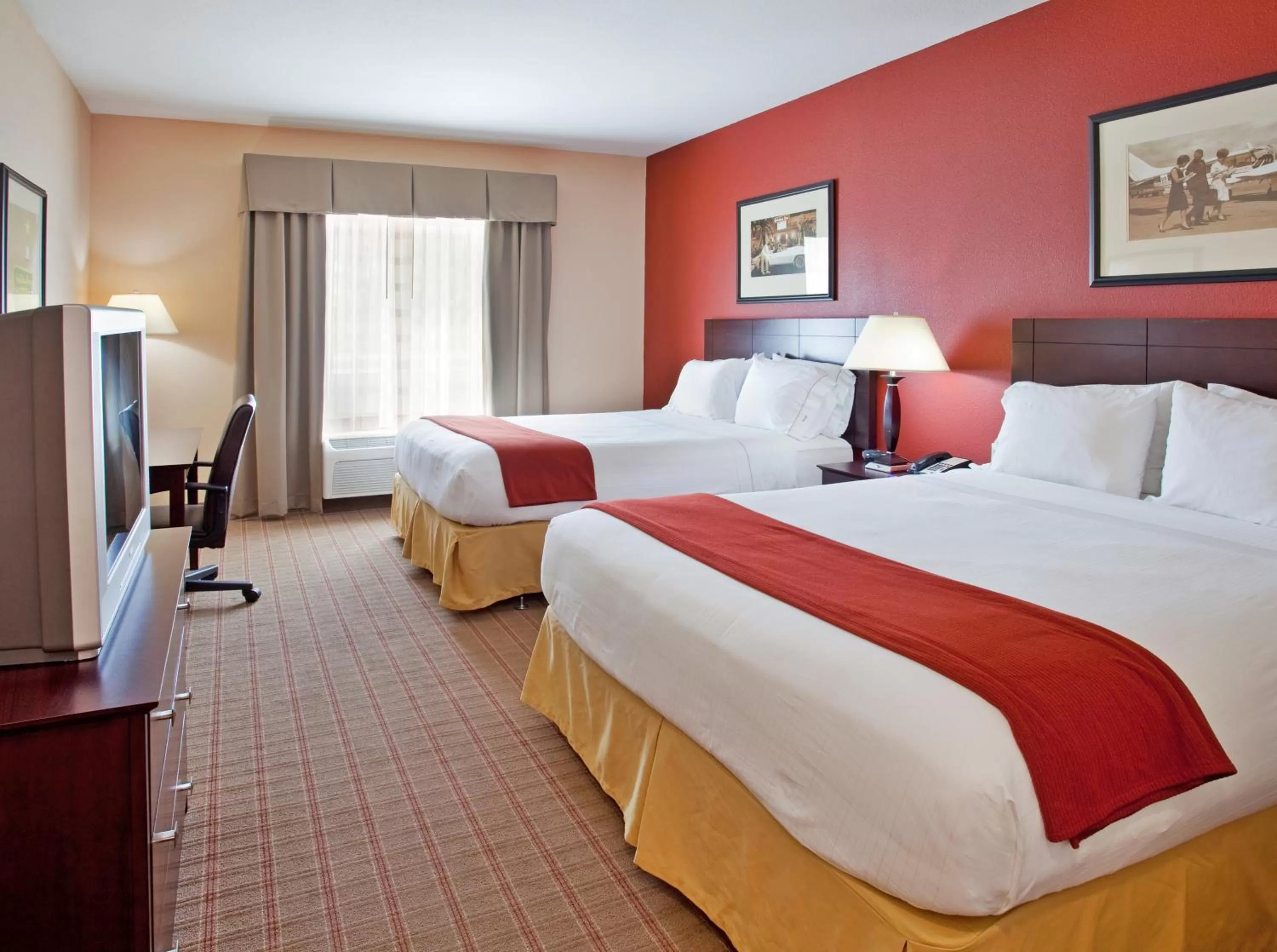 Holiday Inn Express & Suites East Wichita I-35 Andover by IHG
