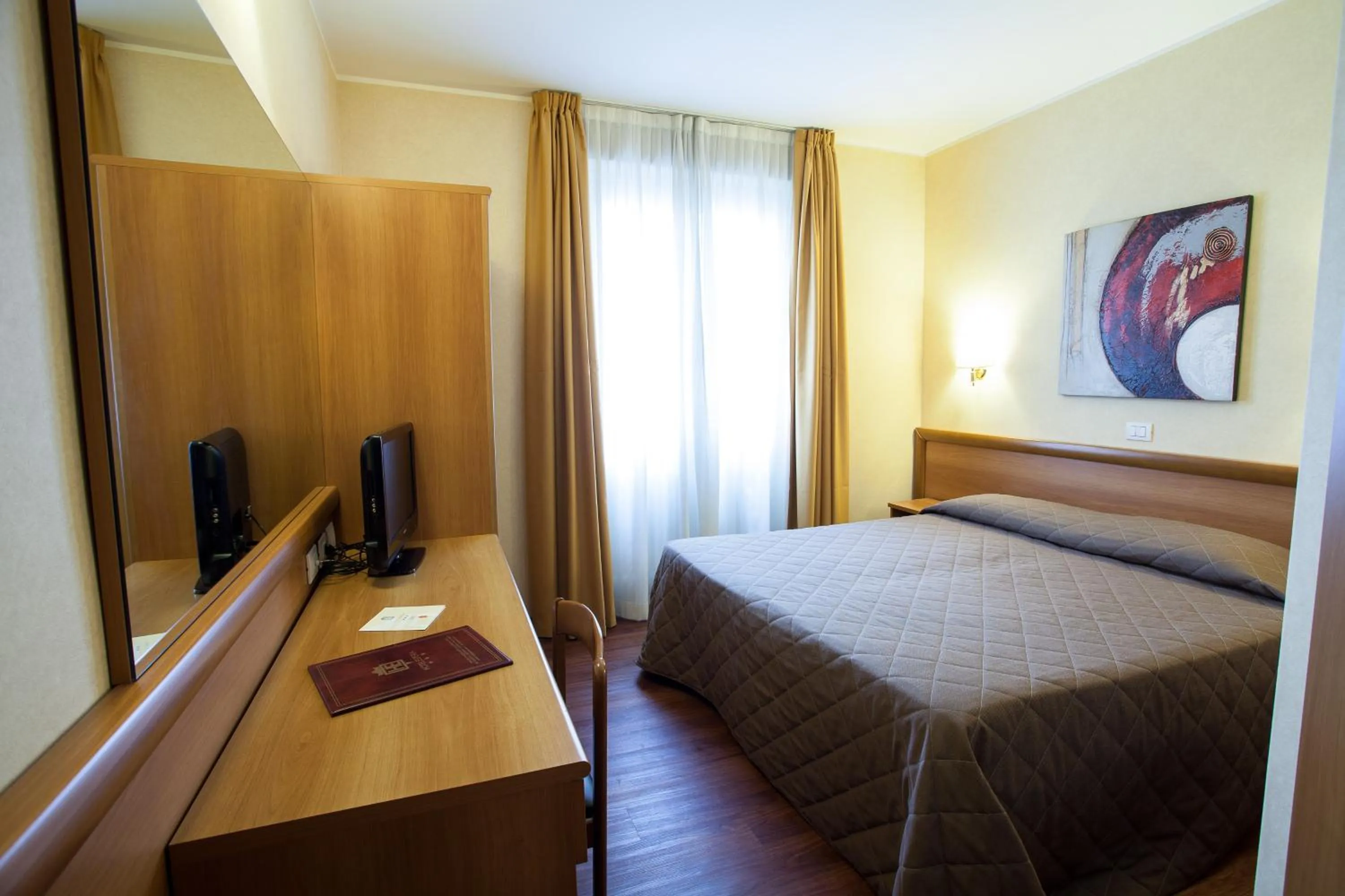 Double Room in Hotel Esperia