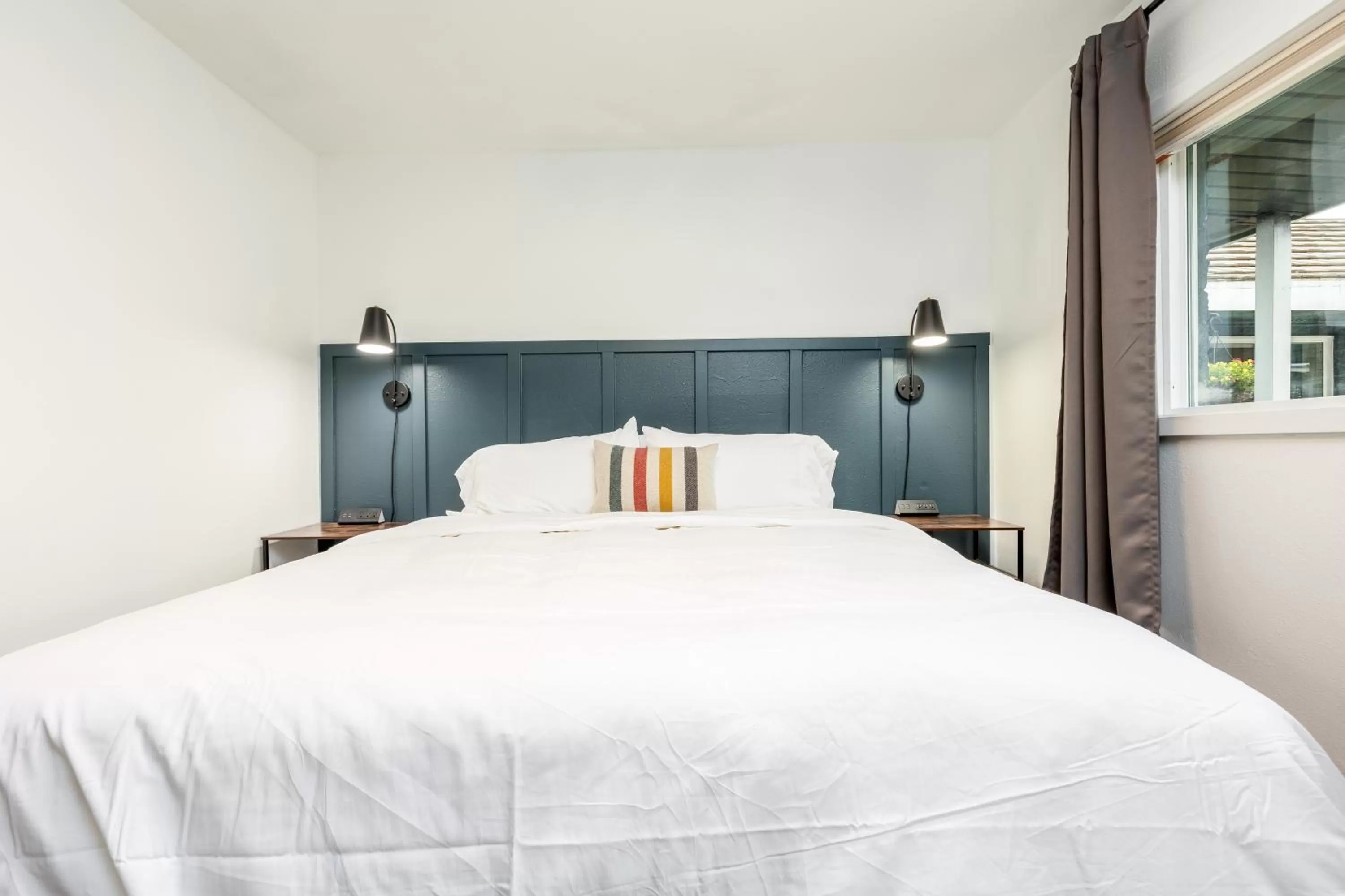 King Studio in Minecart Motor Lodge