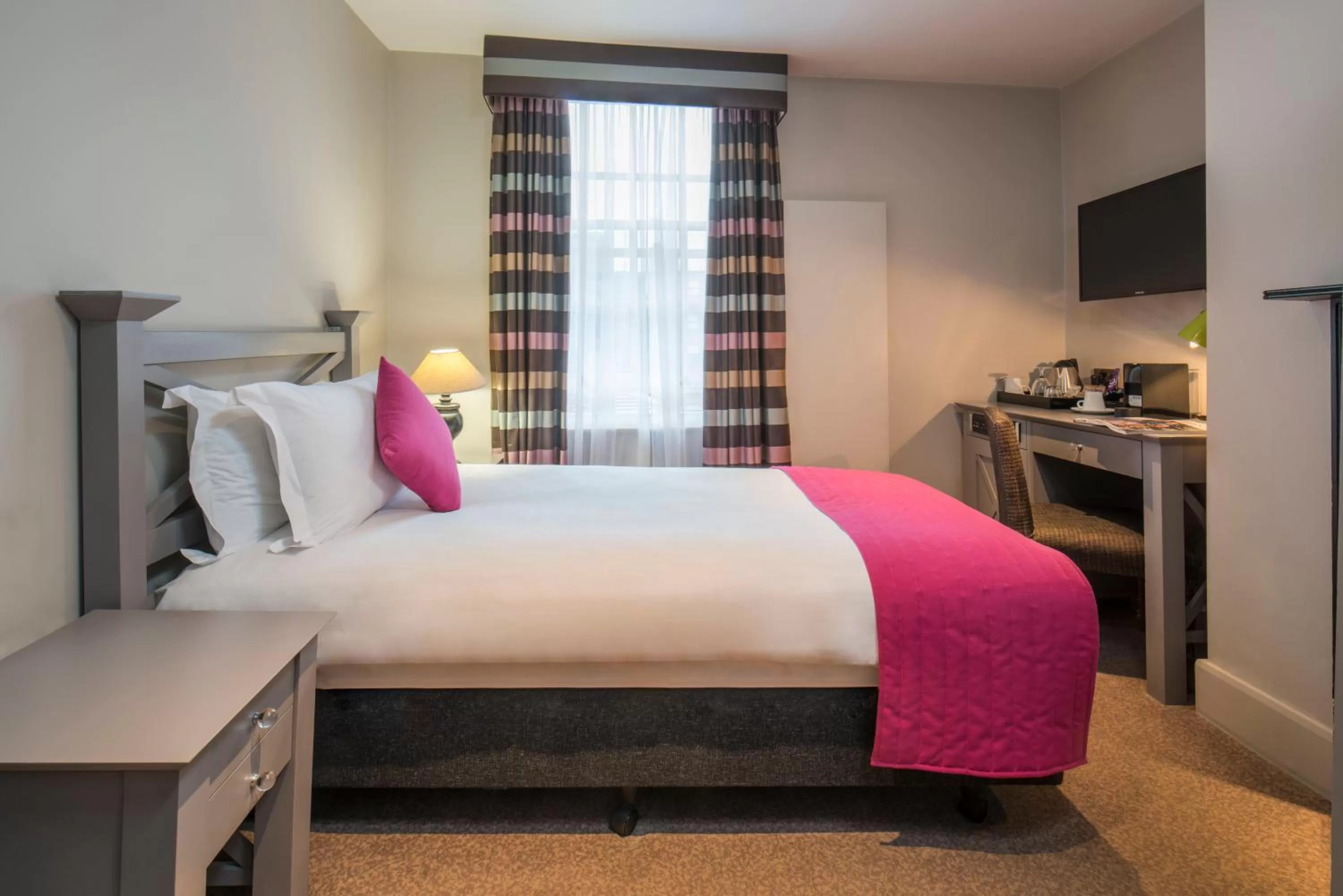 Small Single Room in Vanbrugh House Hotel