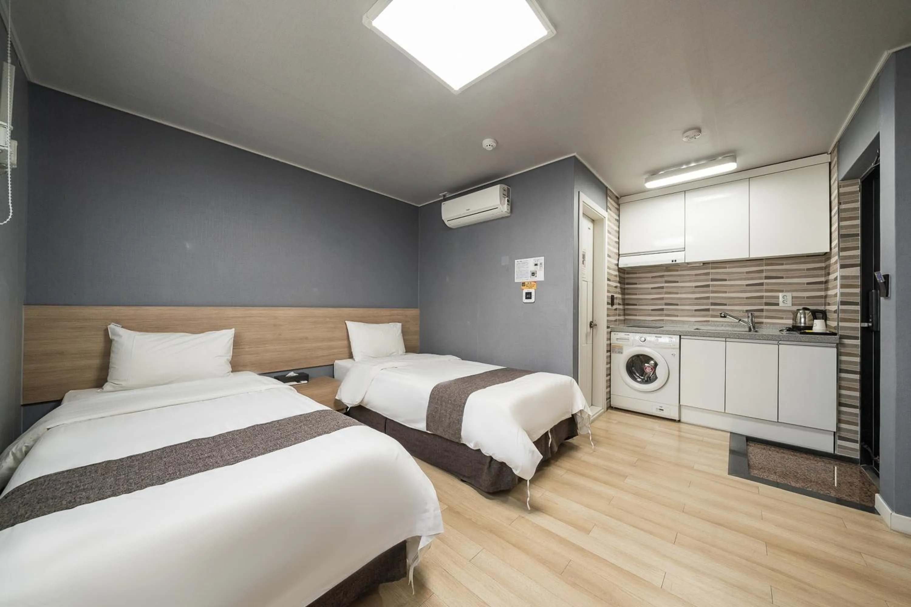 Twin Room in G Stay Malu Hotel