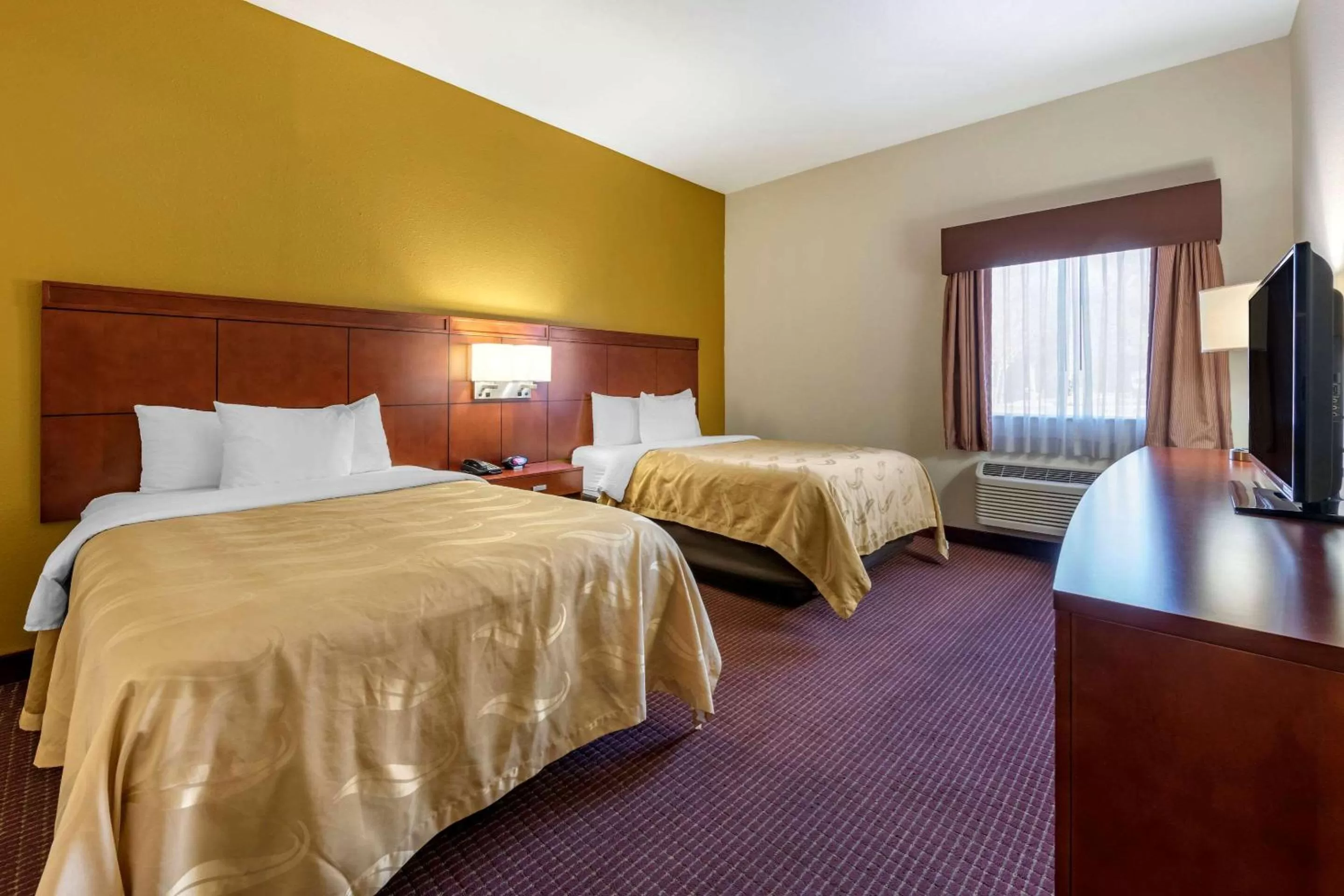 Double Suite with Two Double Beds - Non-Smoking in Quality Inn Zephyrhills-Dade City