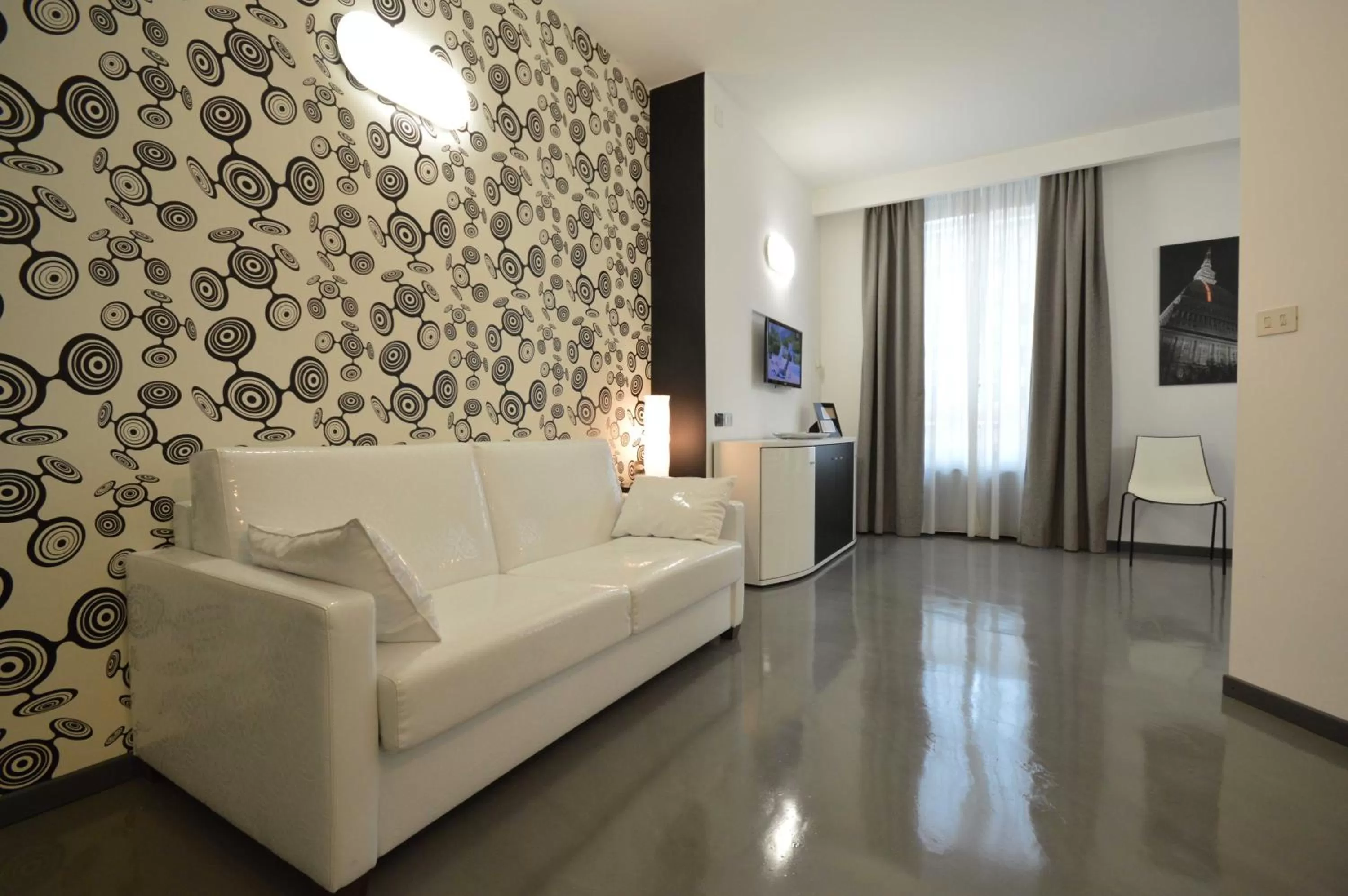 Deluxe Studio (4 Adults) in Residence Star