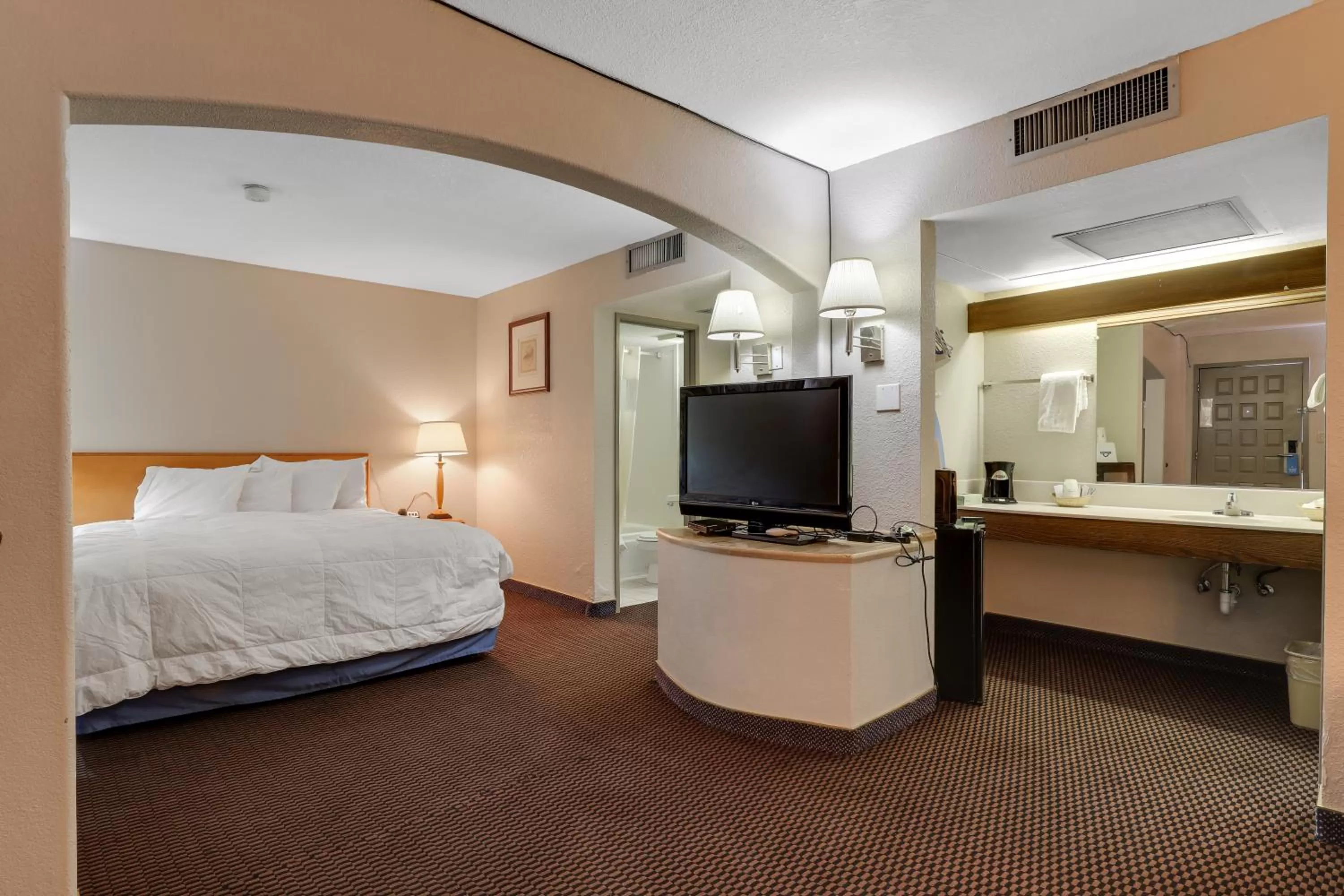 Studio Suite with 1 King Bed, Non-Smoking in Days Inn & Suites by Wyndham Needles