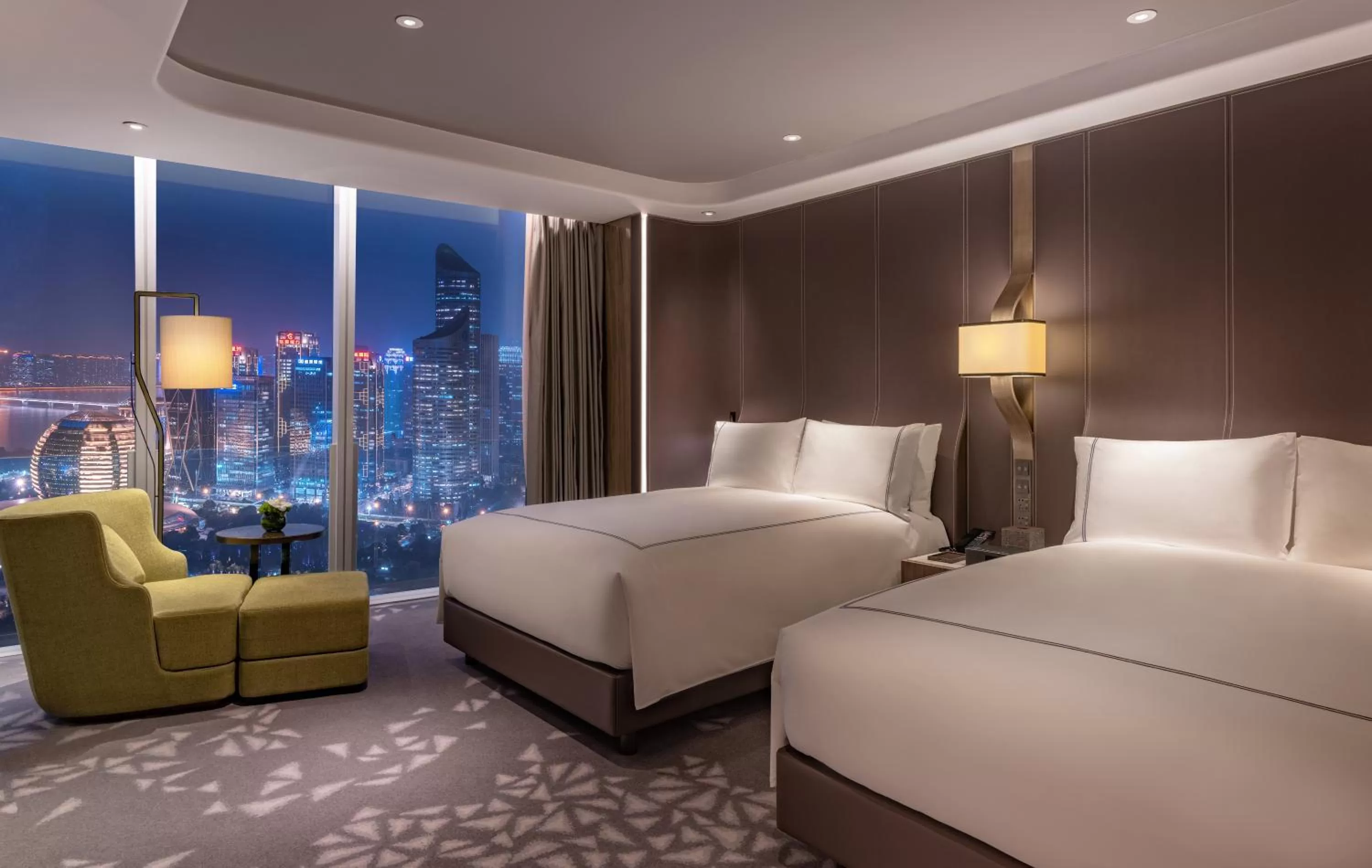 Executive Queen Room with Two Queen Beds and River View in Conrad Hangzhou
