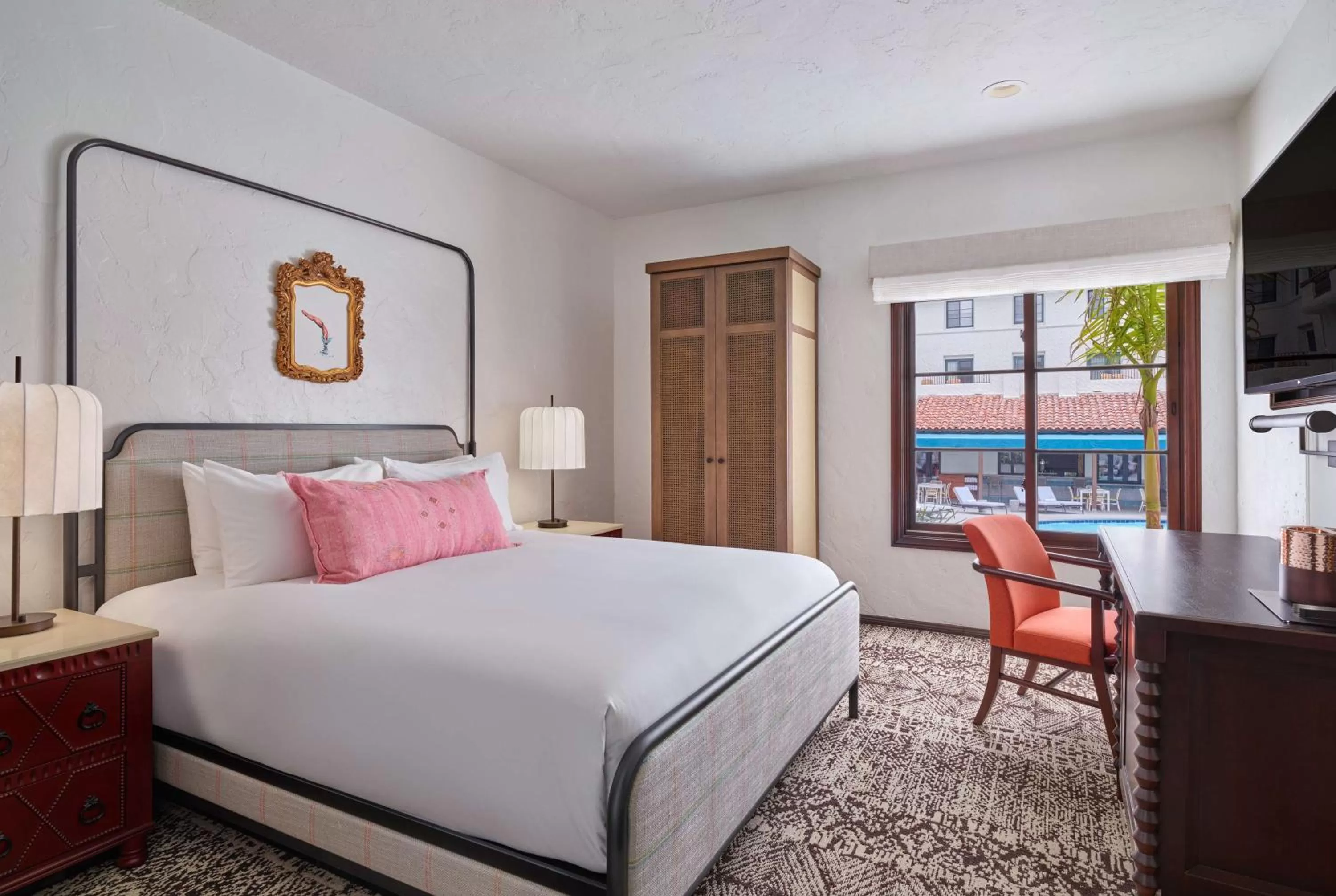 Deluxe King Room in Mar Monte Hotel, in The Unbound Collection by Hyatt