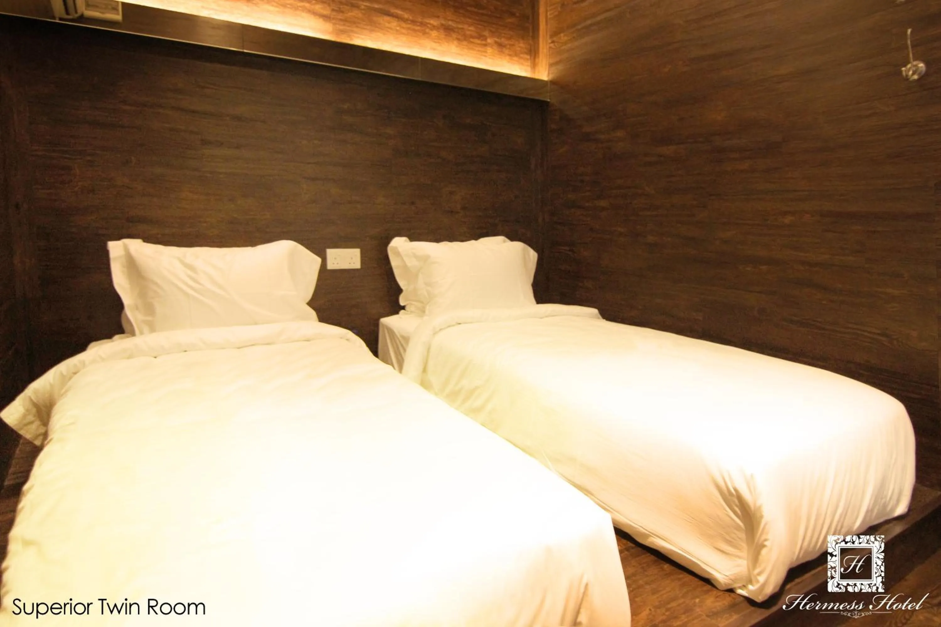 Superior Twin Room in Hermess Hotel Johor