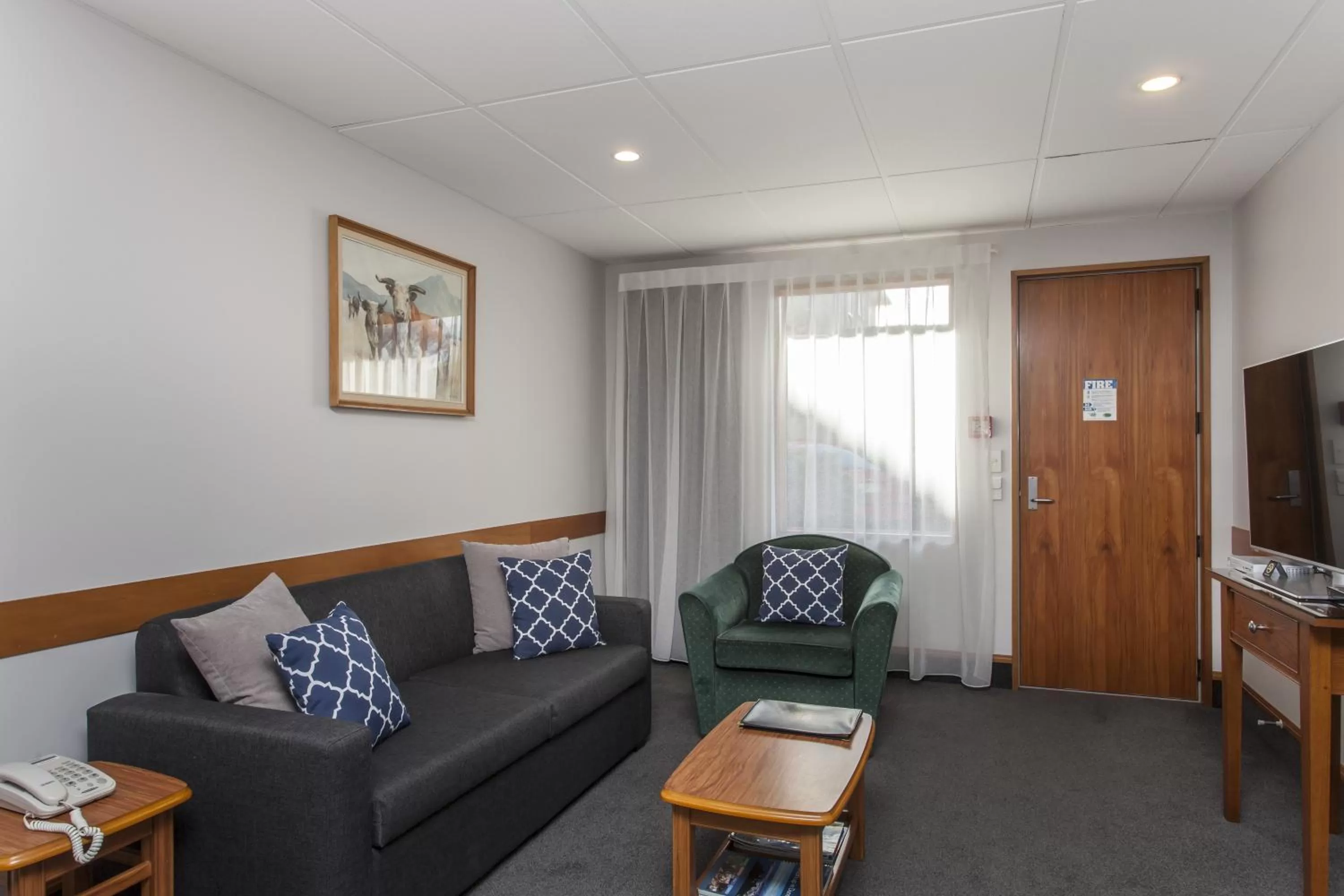 One-Bedroom Apartment - Disability Access in Amross Motel