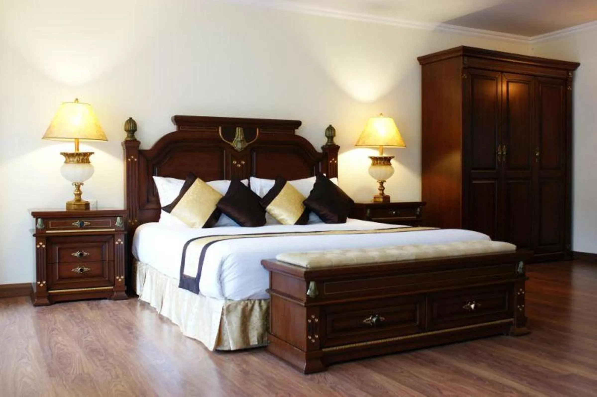 Superior Double Room in LK Metropole