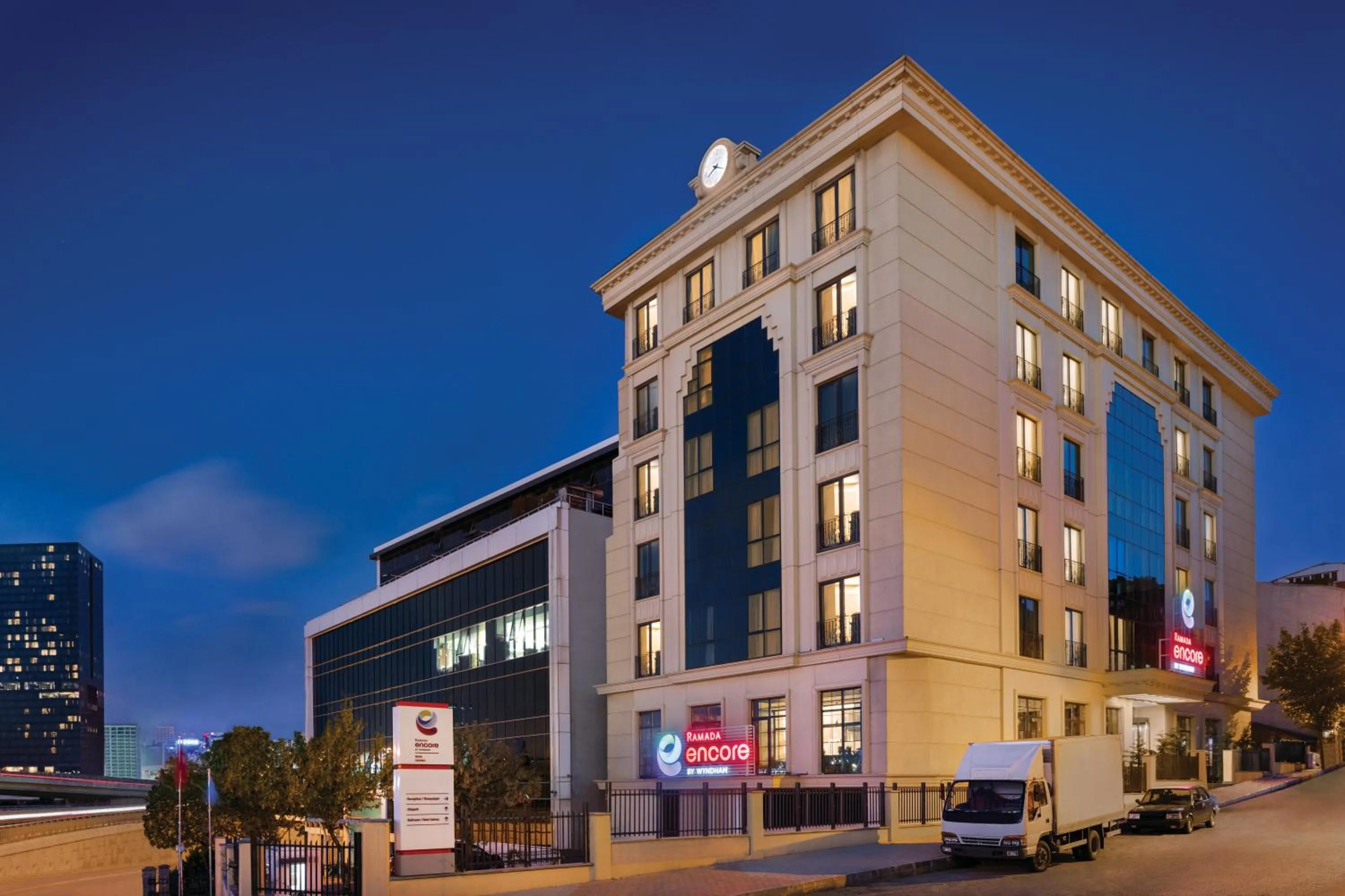 Ramada Encore By Wyndham Istanbul Basin Express