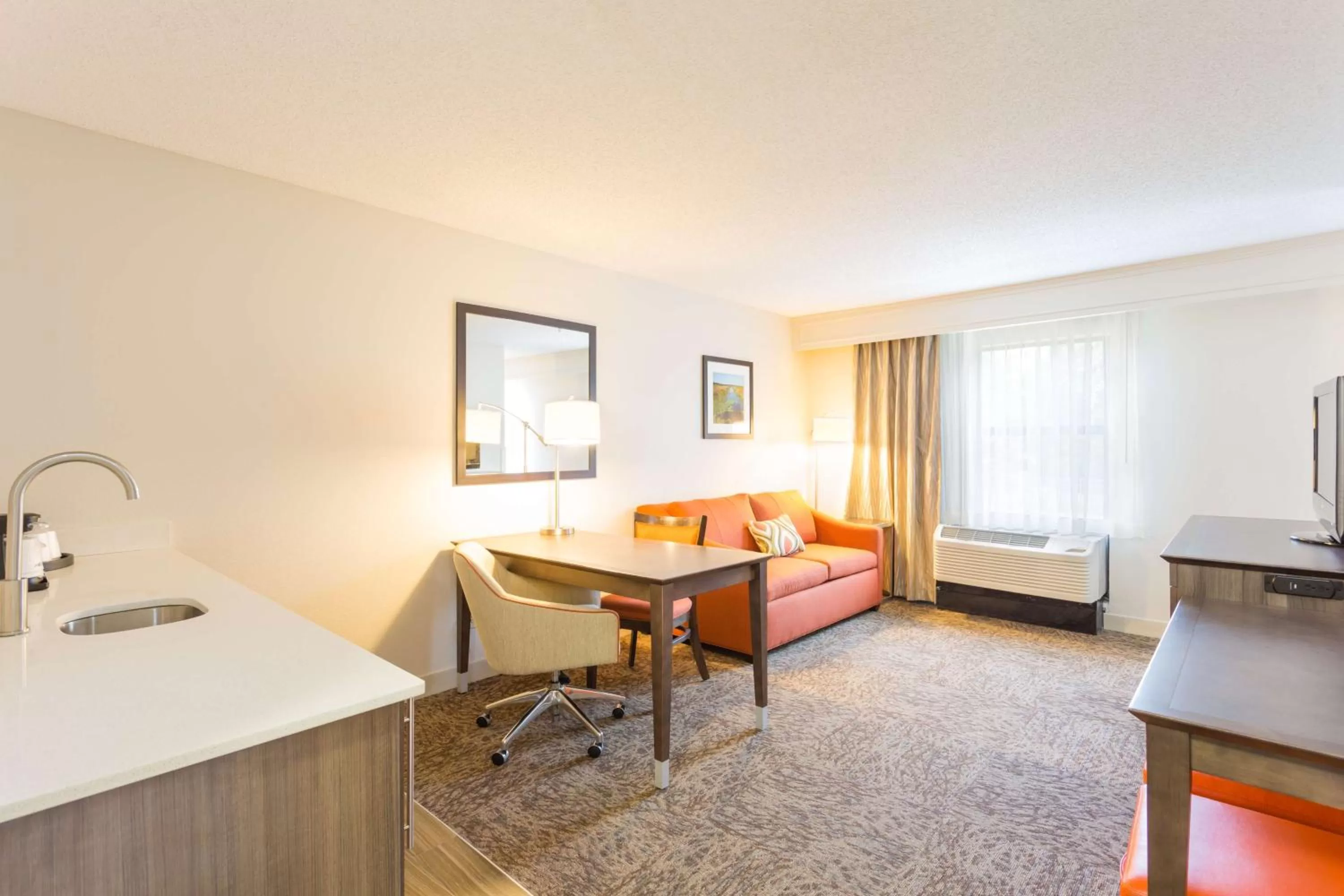 King Studio Suite - Non-Smoking in Hampton Inn Havelock