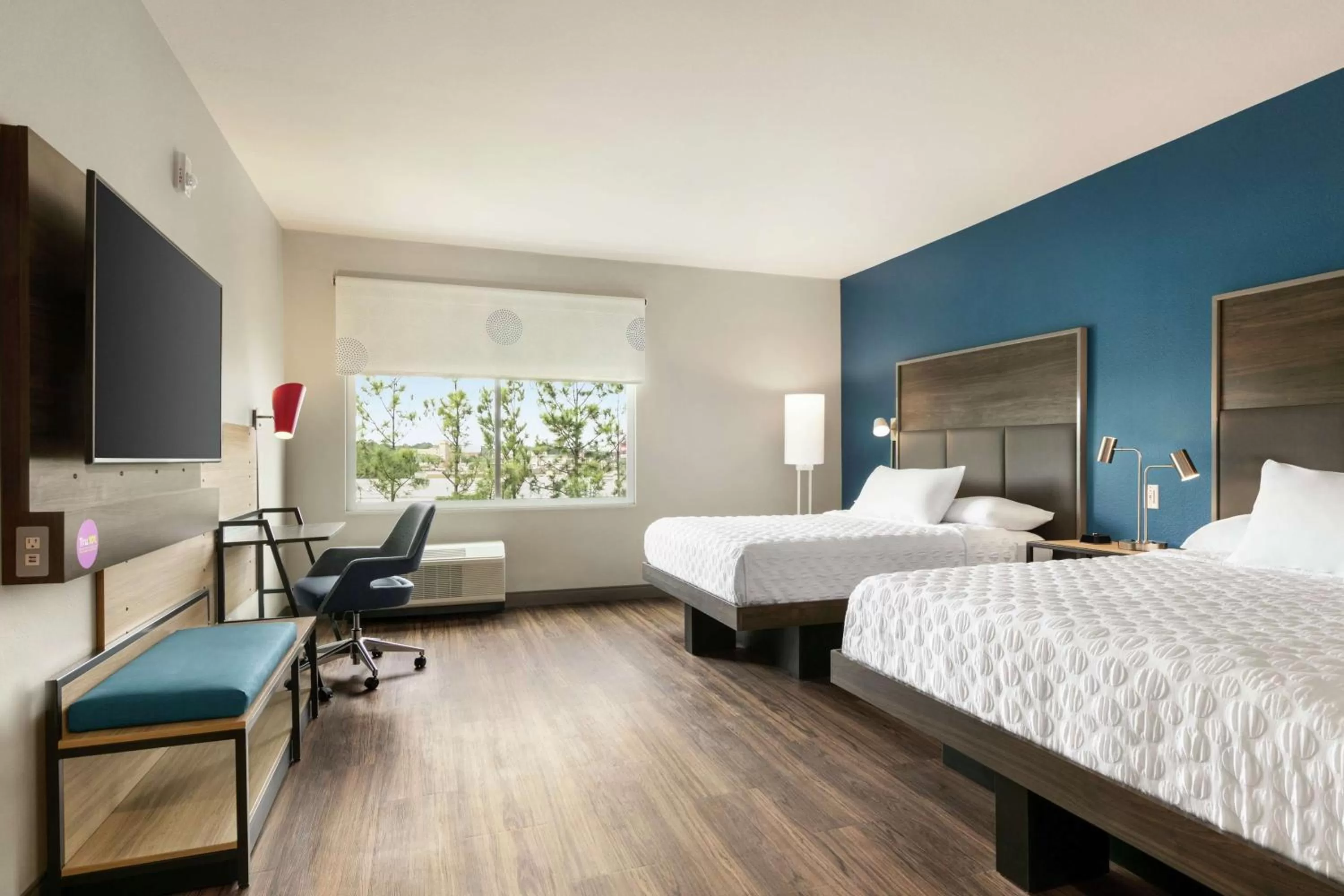 Queen Room with Two Queen Beds - Mobility and Hearing Access in Tru By Hilton Longview