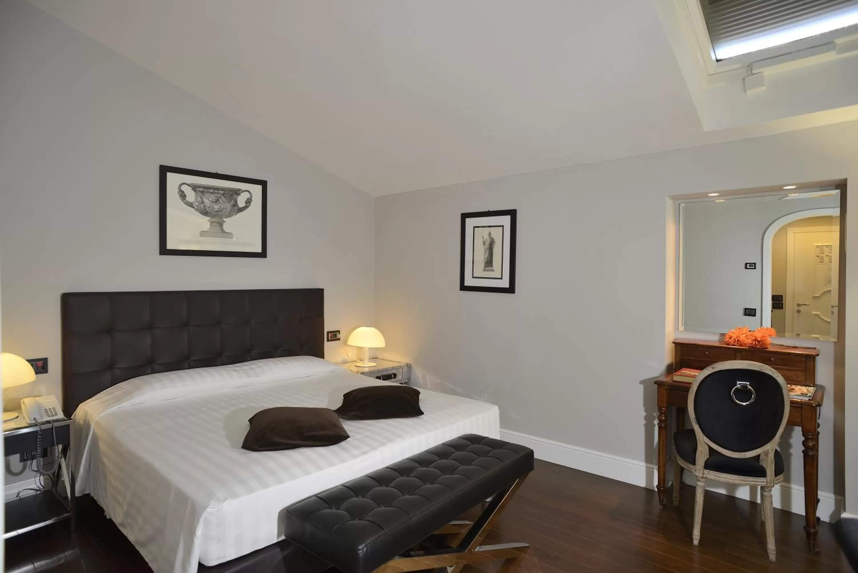 Classic Double or Twin Room in Hotel Roma