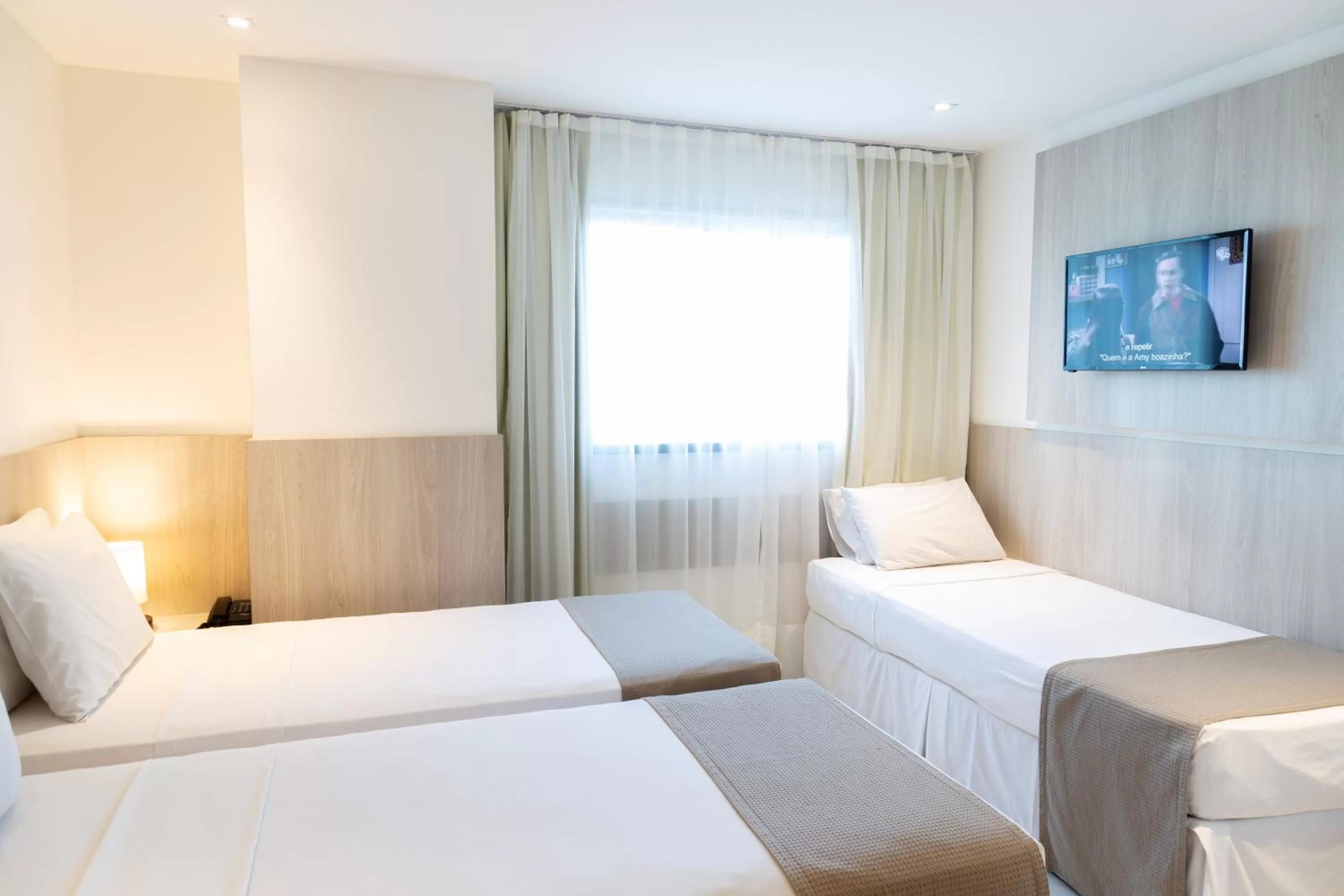 Luxury Triple Room in Aquidabã Praia Hotel