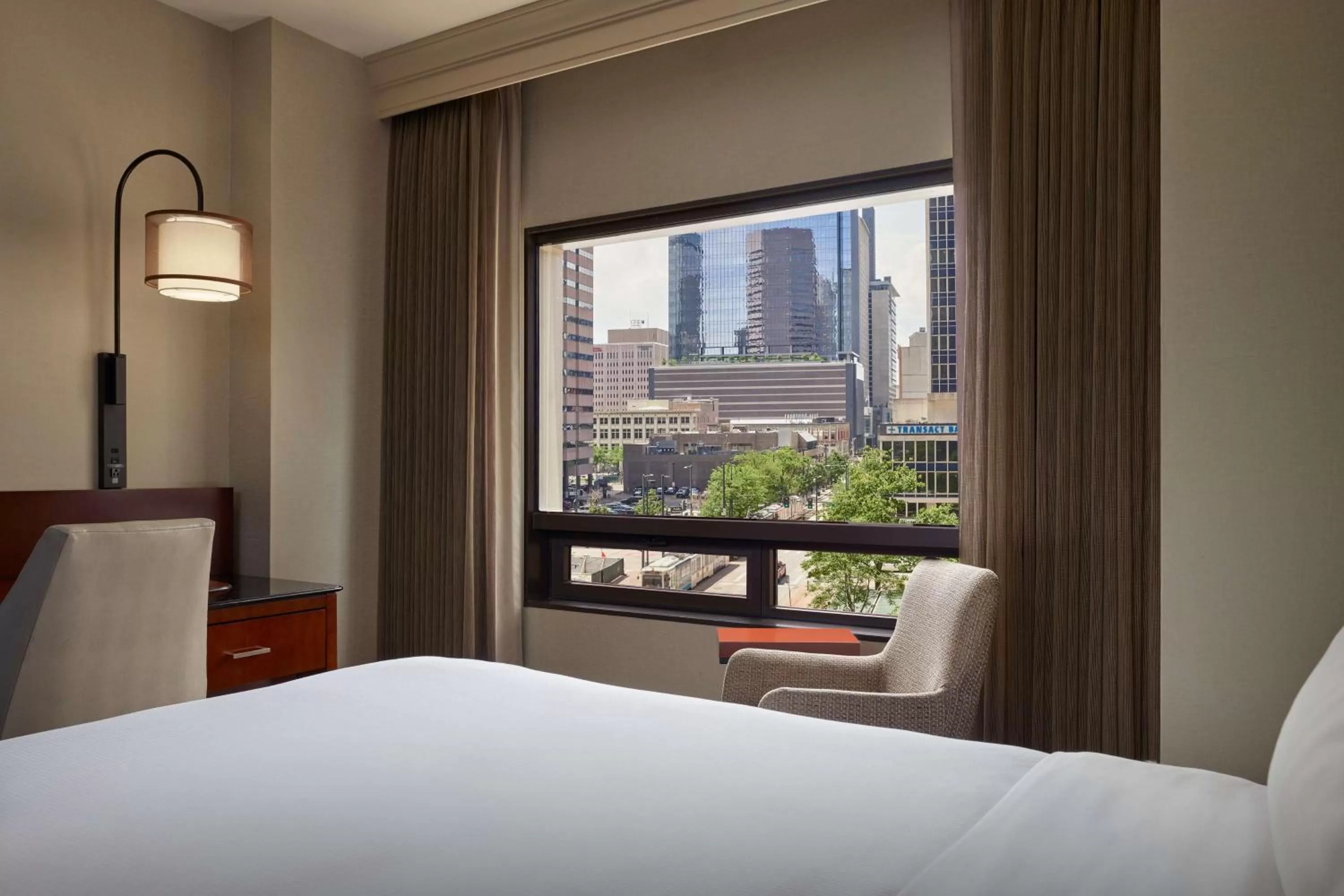 Queen Guest Room with City View in Hilton Denver City Center