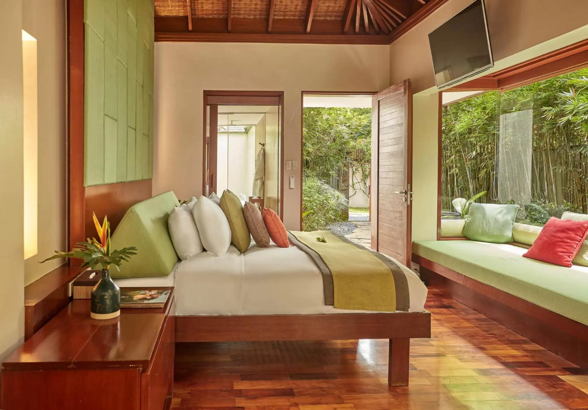 Palmera Glass Villa in The Farm at San Benito