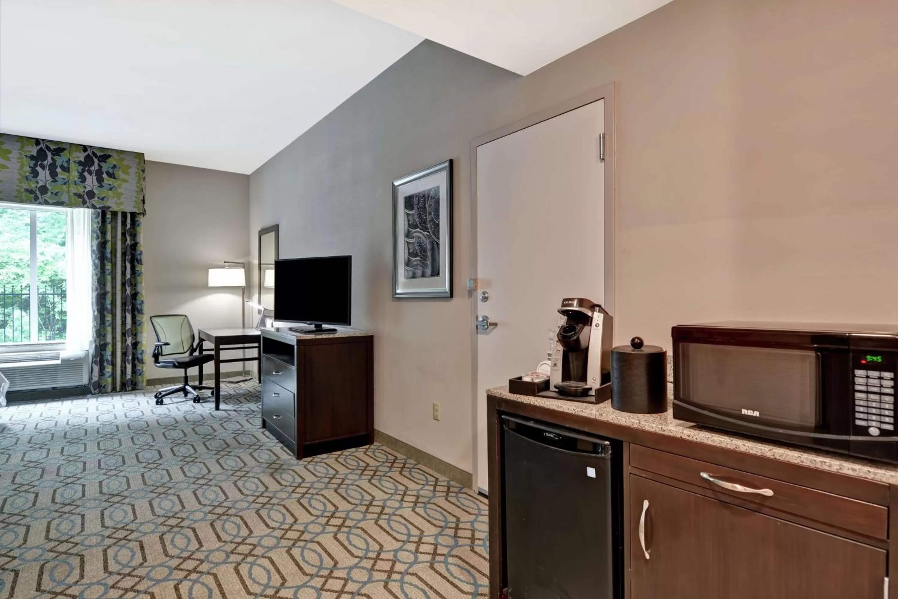 King Room - Hearing Access in Hilton Garden Inn West Little Rock