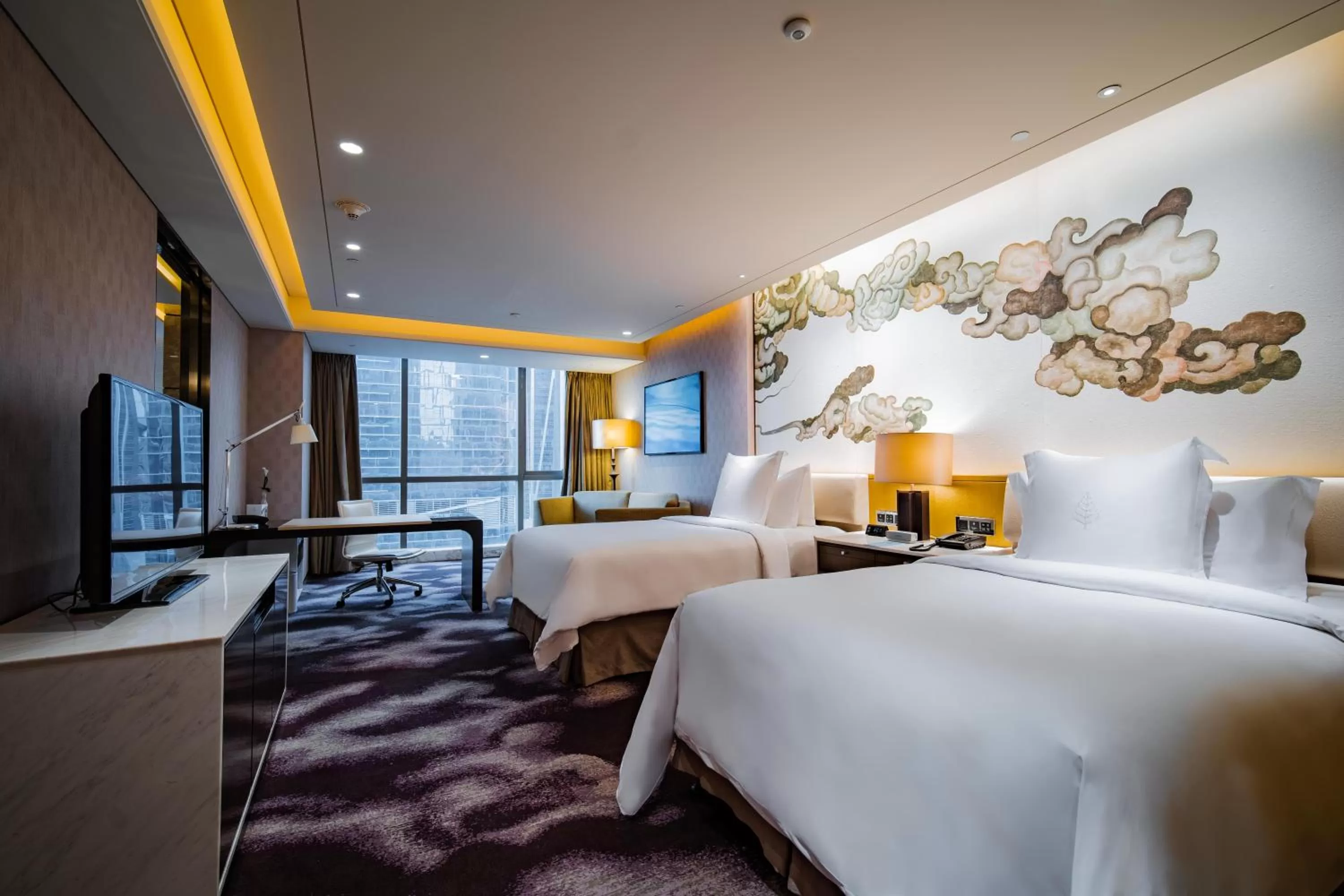 Club Room with Two Double Beds in Four Seasons Hotel Shenzhen