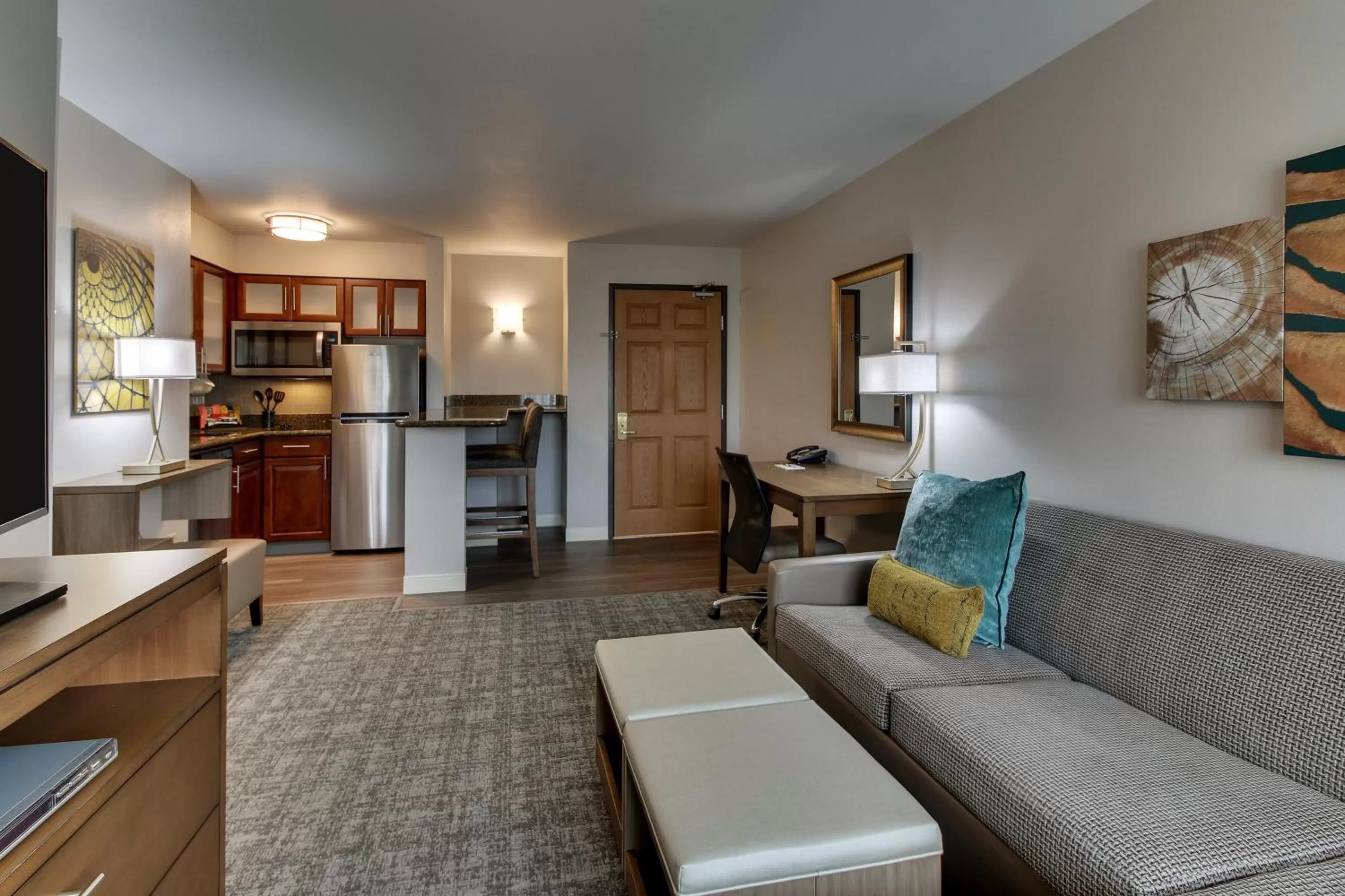 One-Bedroom Queen Suite with Two Queen Beds in Staybridge Suites Missoula by IHG